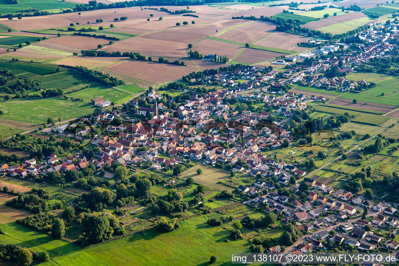 From the southwest in Kapsweyer in the state Rhineland-Palatinate, Germany