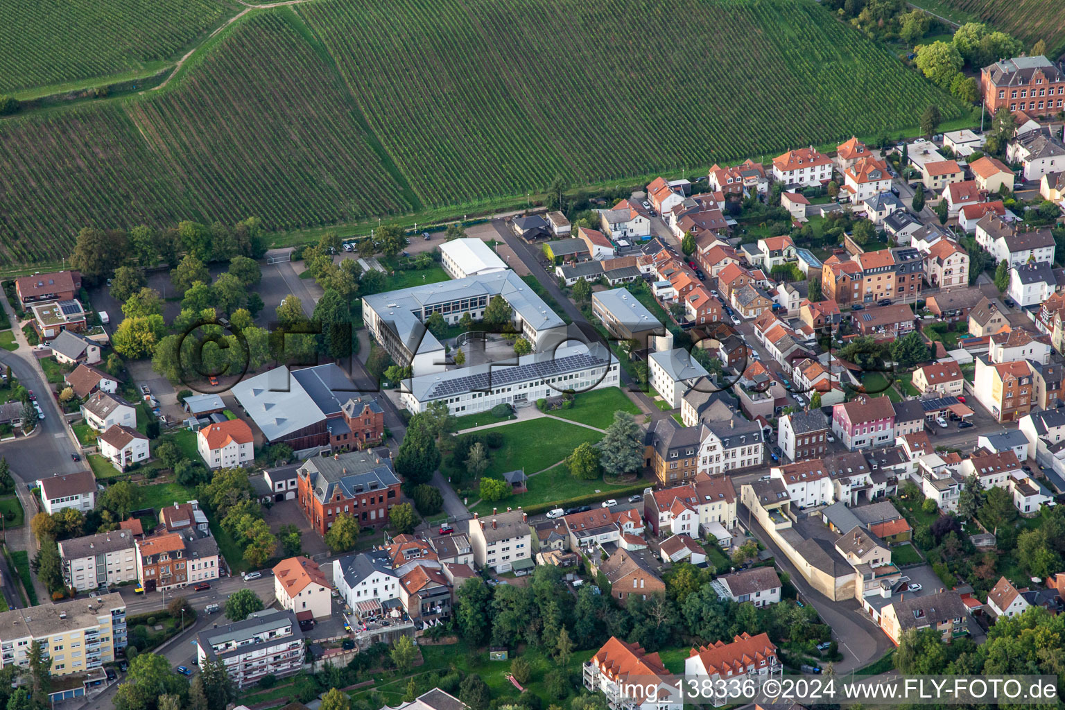 Information System for Integrated Plant Production (ISIP) eV, Service Centre for Rural Areas Rheinhessen-Nahe-Hunsrück and State Winery Bad Kreuznach in Bad Kreuznach in the state Rhineland-Palatinate, Germany