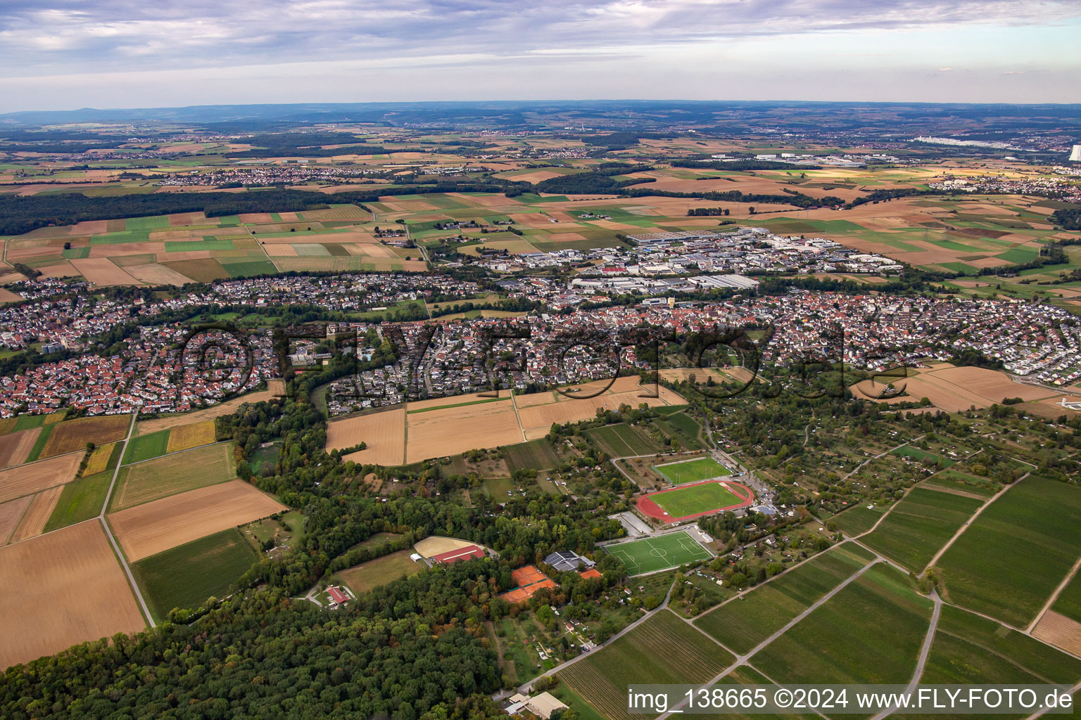 From the southwest in the district Großgartach in Leingarten in the state Baden-Wuerttemberg, Germany