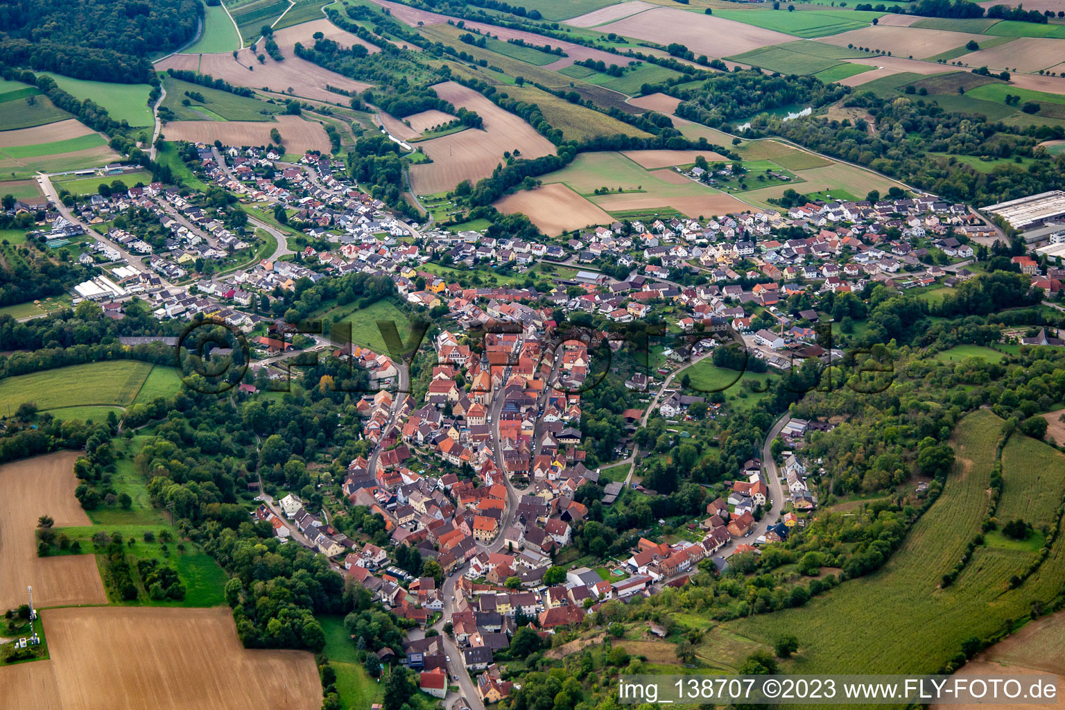 From the east in the district Gochsheim in Kraichtal in the state Baden-Wuerttemberg, Germany