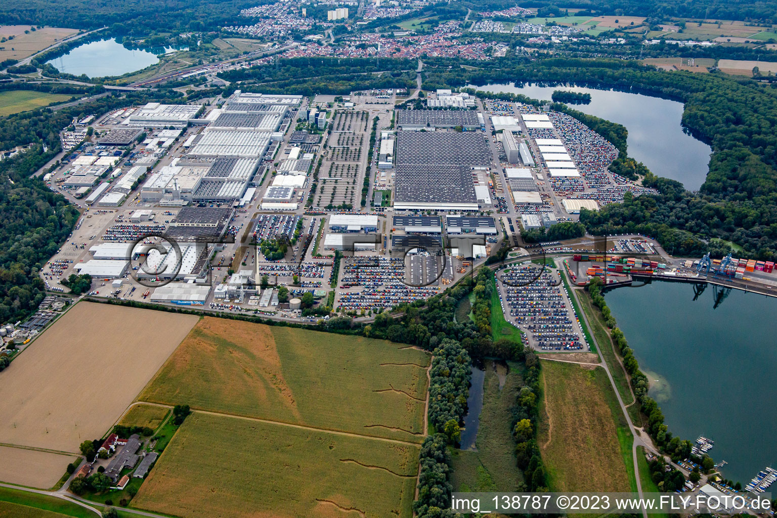 Aerial view of Daimler Truck AG, Mercedes-Benz Wörth plant in the Wörth automobile plant in the district Maximiliansau in Wörth am Rhein in the state Rhineland-Palatinate, Germany