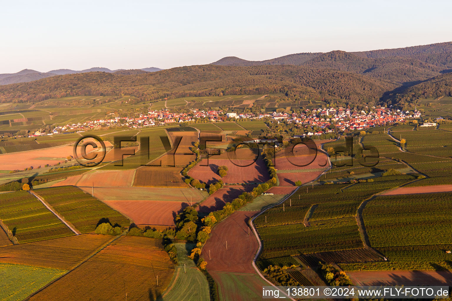 Rußbachtal from the east in the district Rechtenbach in Schweigen-Rechtenbach in the state Rhineland-Palatinate, Germany