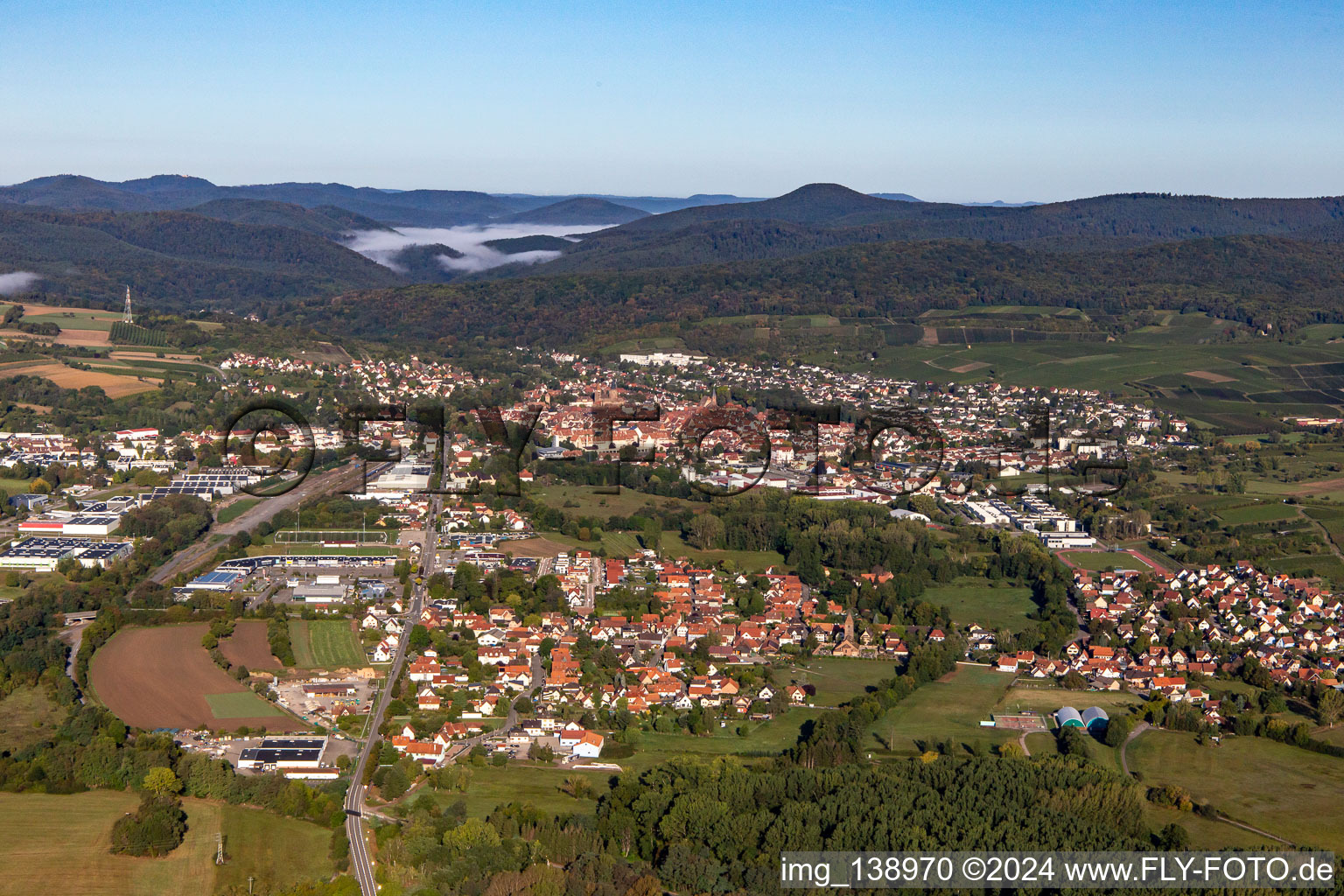 From the east in the district Altenstadt in Wissembourg in the state Bas-Rhin, France