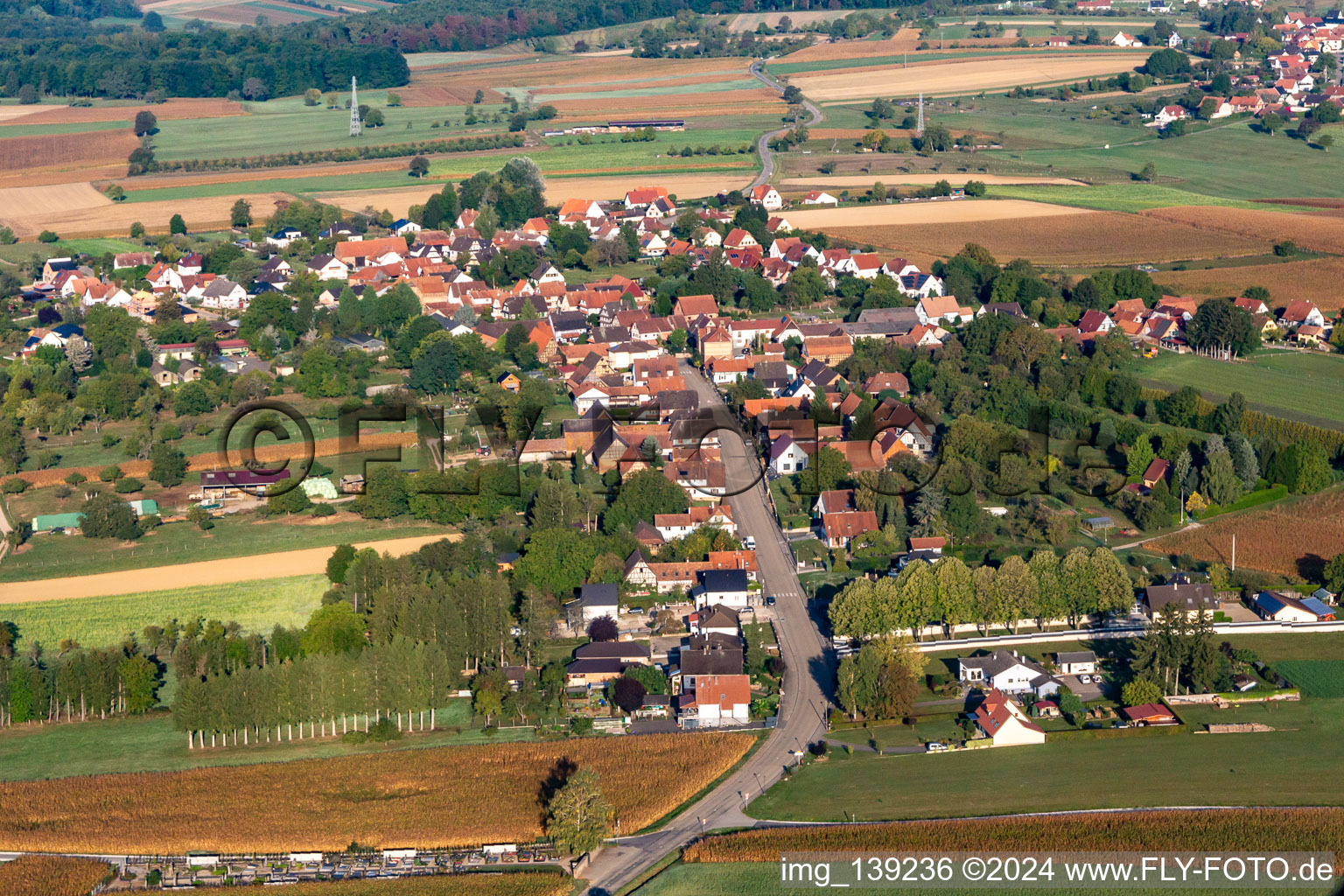 From the southwest in Retschwiller in the state Bas-Rhin, France