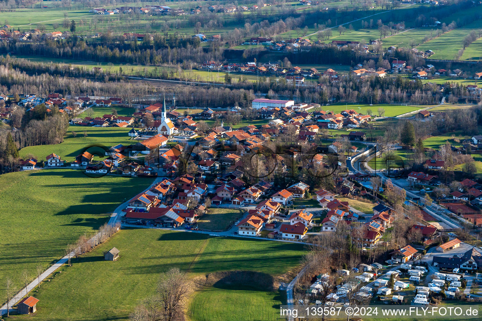 From the west in the district Arzbach in Wackersberg in the state Bavaria, Germany