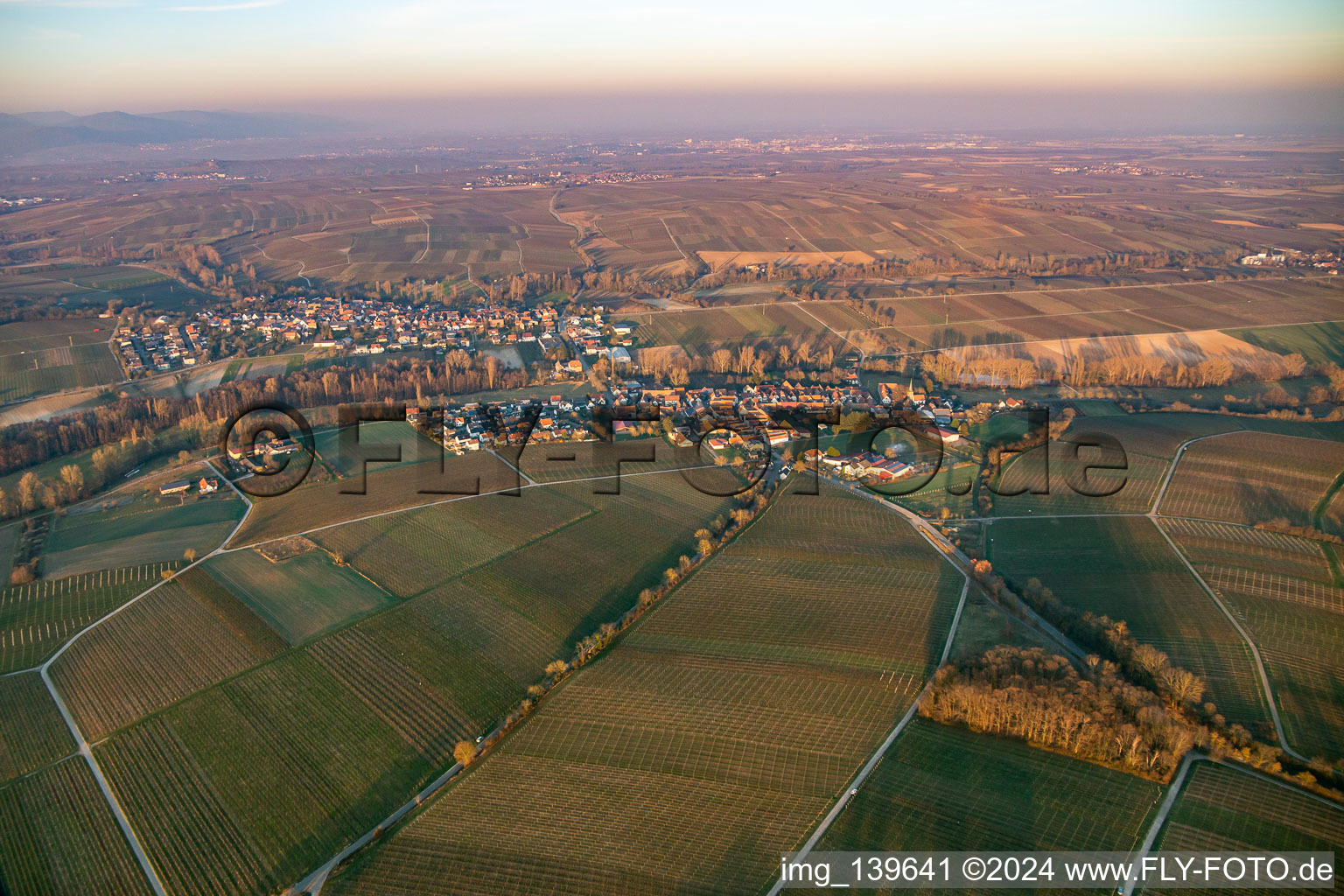 In winter in the evening in the district Klingen in Heuchelheim-Klingen in the state Rhineland-Palatinate, Germany