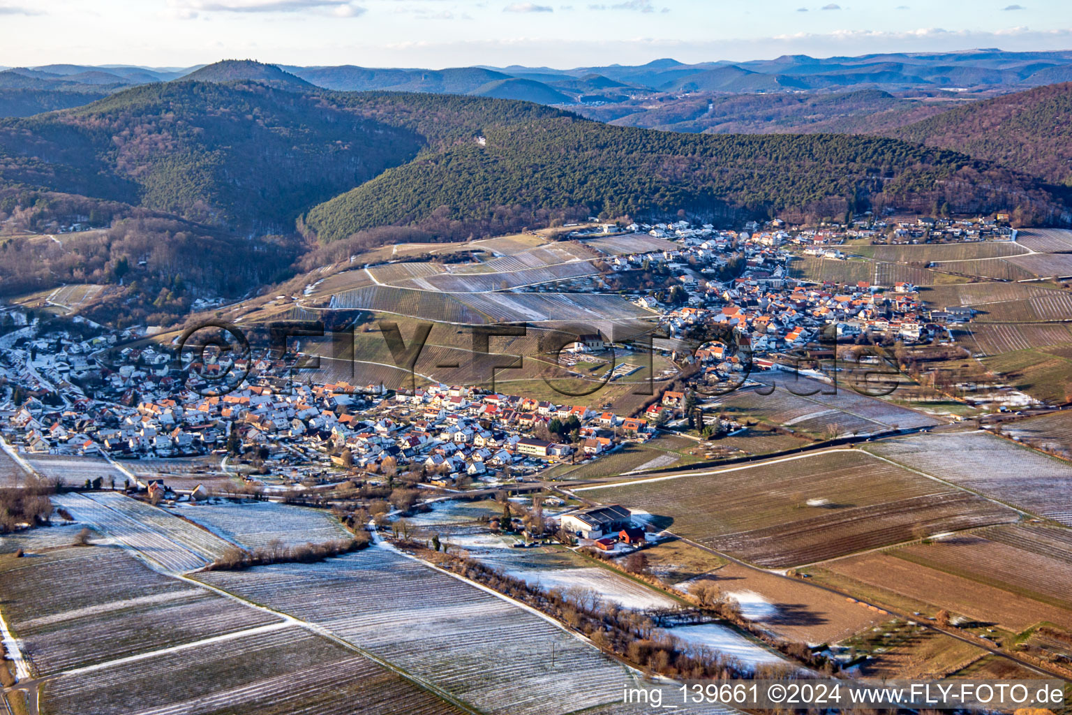 In winter when there is snow in the district Gleishorbach in Gleiszellen-Gleishorbach in the state Rhineland-Palatinate, Germany