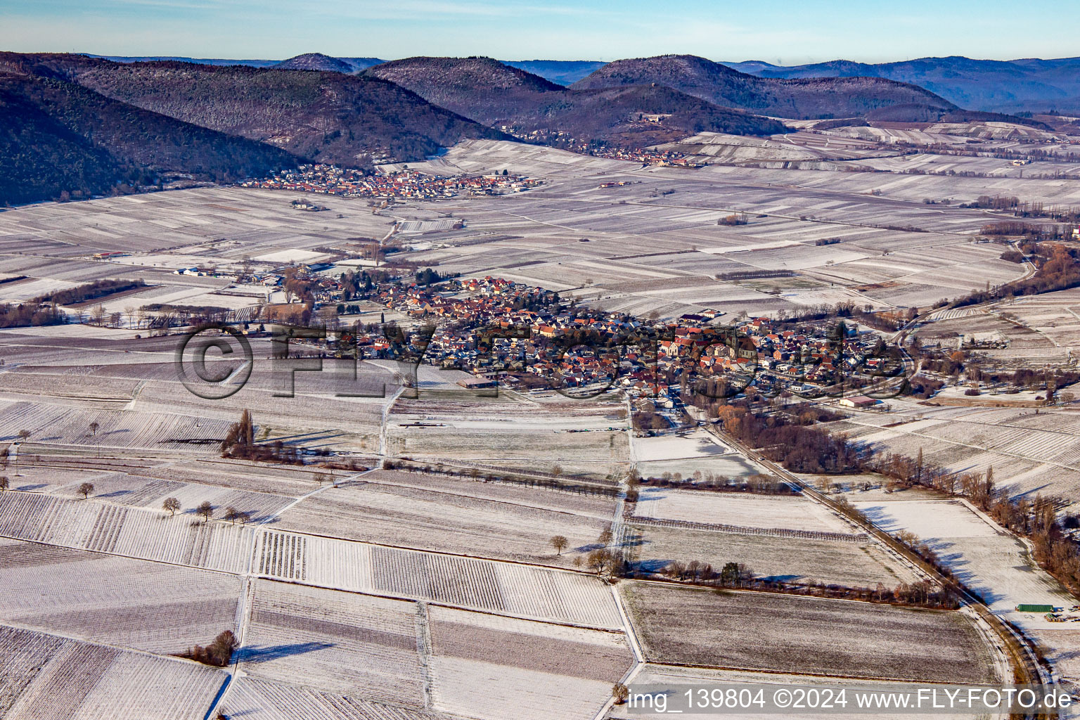 From the southeast in winter in snow in Göcklingen in the state Rhineland-Palatinate, Germany