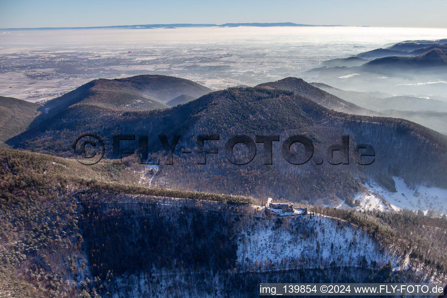 Burgunie Neuscharfeneck from the north in winter with snow in Burrweiler in the state Rhineland-Palatinate, Germany