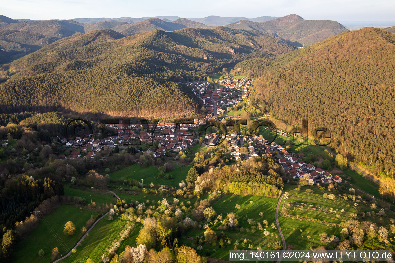 From the southwest in Spirkelbach in the state Rhineland-Palatinate, Germany