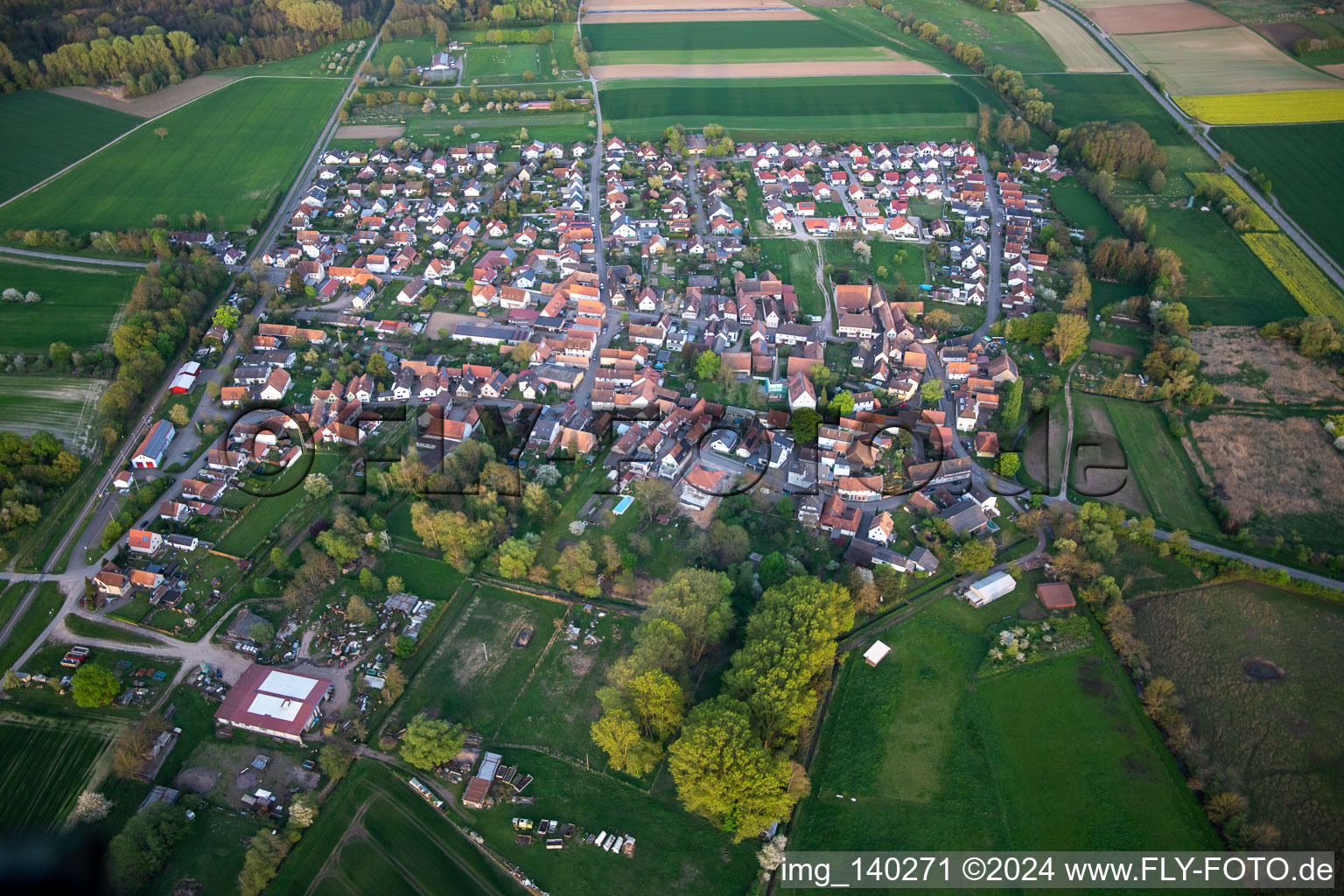 From the west in Barbelroth in the state Rhineland-Palatinate, Germany