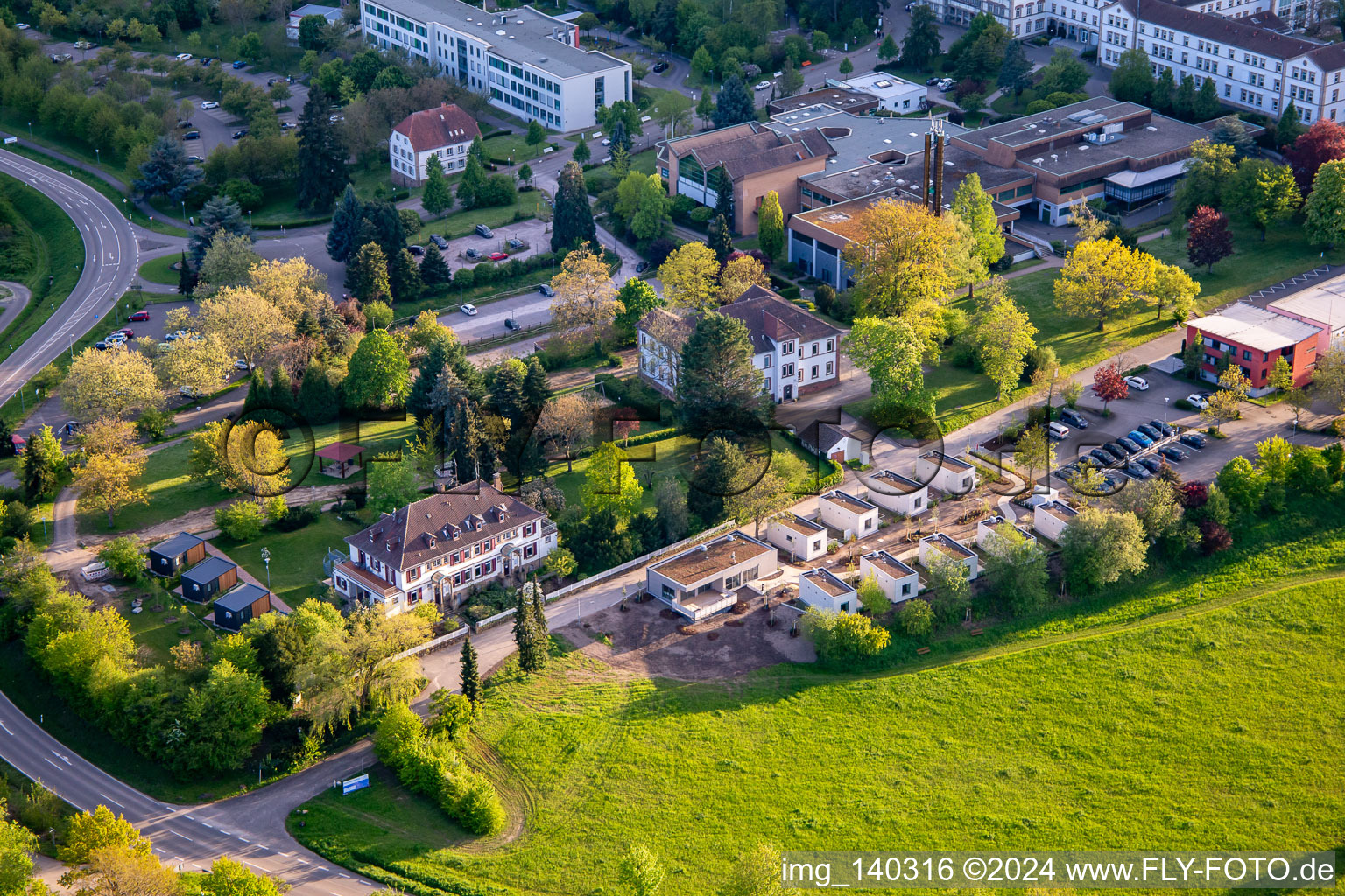 Bird's eye view of Palatinate Clinic for Psychiatry and Neurology "Landeck" with Department for General Psychiatry and Addiction Disorders – Clinic for Psychiatry, Psychosomatics and Psychotherapy, Clinic for Forensic Psychiatry, Clinic for Gerontopsychiatry, Psychosomatics and Psychotherapy, Clinic for Neurology, Clinic for Psychiatry, Psychosomatics and Psychotherapy, Clinic for Child and Adolescent Psychiatry, Psychosomatics and Psychotherapy as well as Institute Outpatient Clinic, Psychiatric Institute Outpatient Clinics - Clinic for Psychiatry, Psychosomatics and Psychotherapy in Klingenmünster in the state Rhineland-Palatinate, Germany