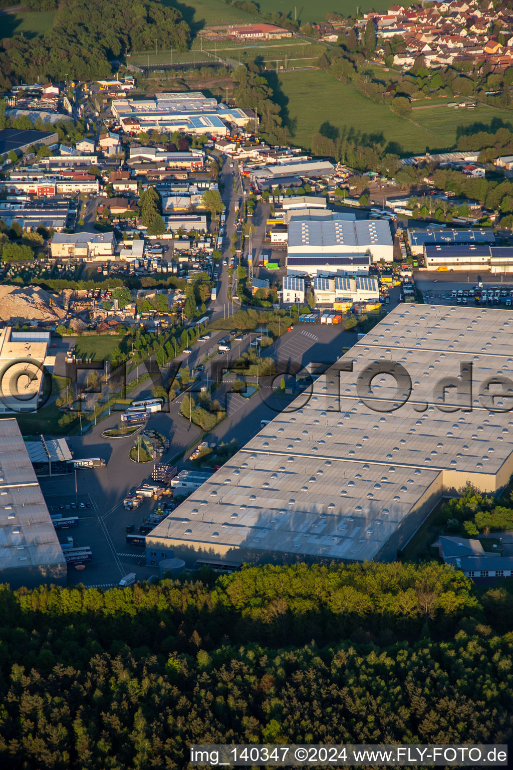 Aerial view of Horst industrial estate from the west in the district Minderslachen in Kandel in the state Rhineland-Palatinate, Germany