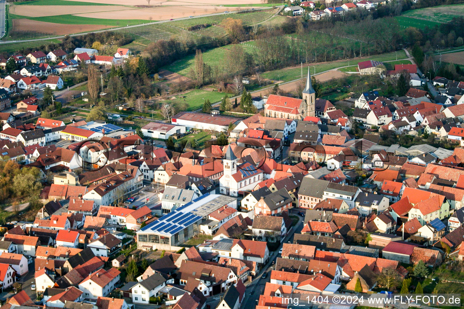 Aerial photograpy of Town View of the streets and houses of the residential areas in the district Ingenheim in Billigheim-Ingenheim in the state Rhineland-Palatinate