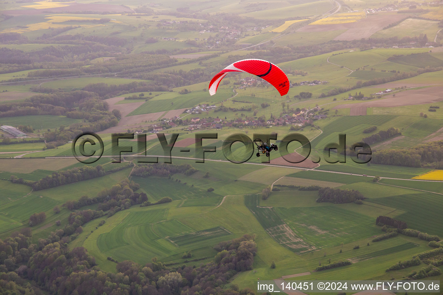 Paramotor in Nussweiler in the state Moselle, France