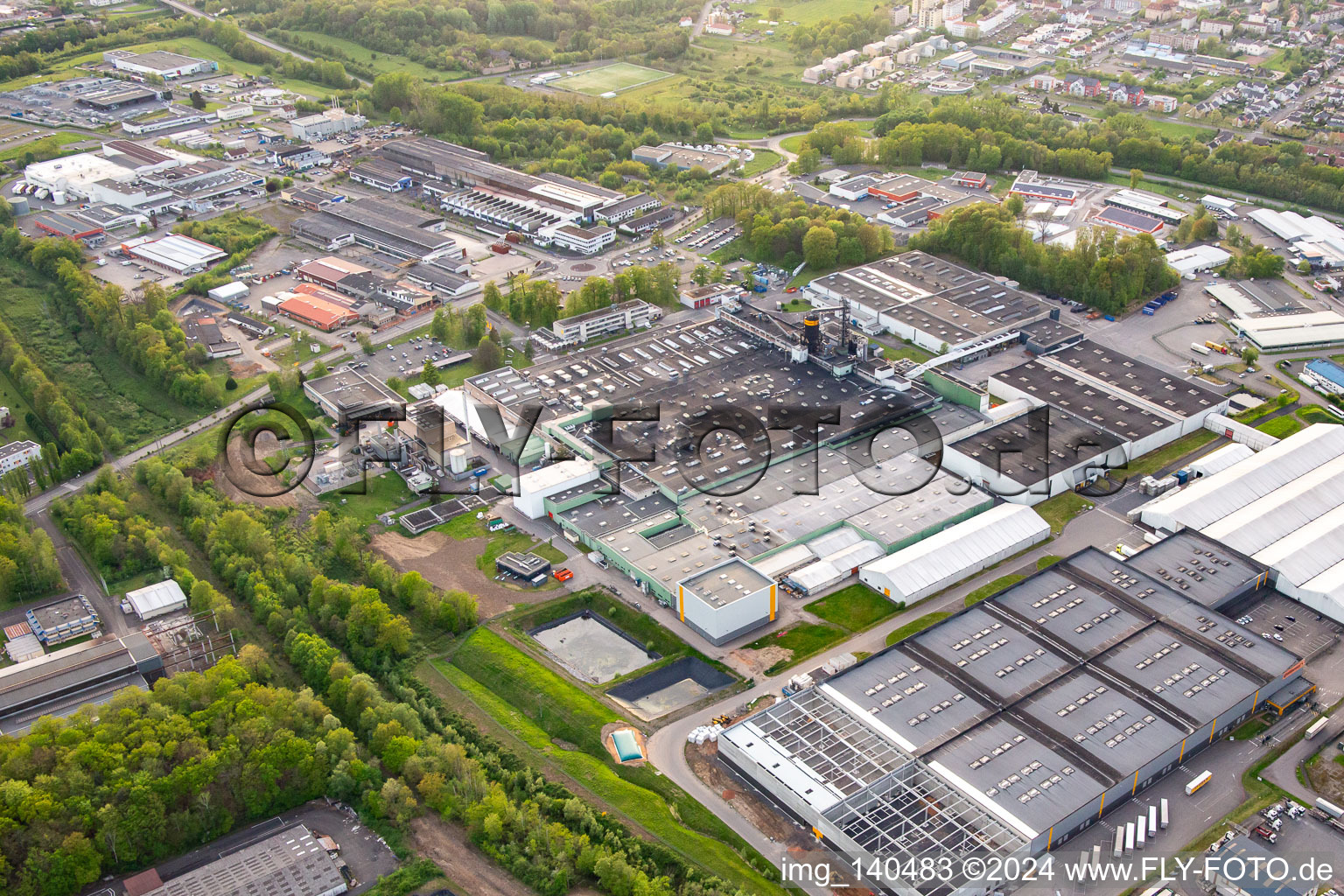 Continental in the district Zone Industrielle du Grand Bois Fayencerie in Saargemünd in the state Moselle, France