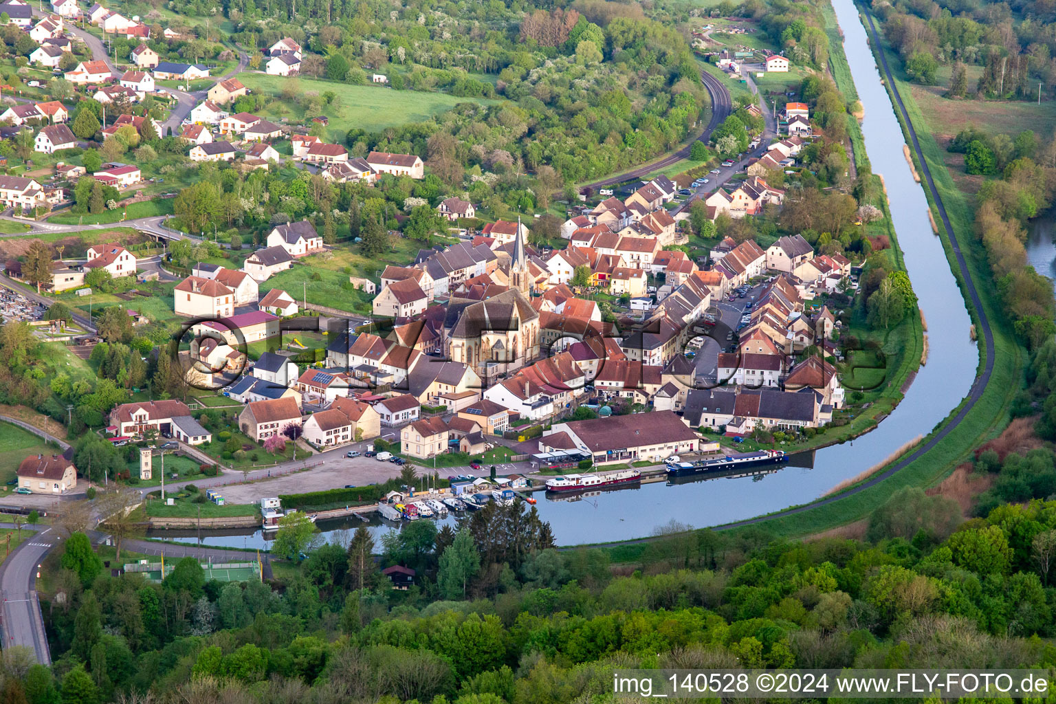 Aerial photograpy of From the south in Wittring in the state Moselle, France