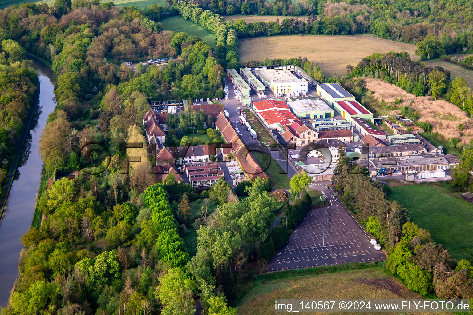 LE HARAS commercial area with Bluetek Sarralbe, SIA Service | Expert in security incendie in Sarralbe in the state Moselle, France