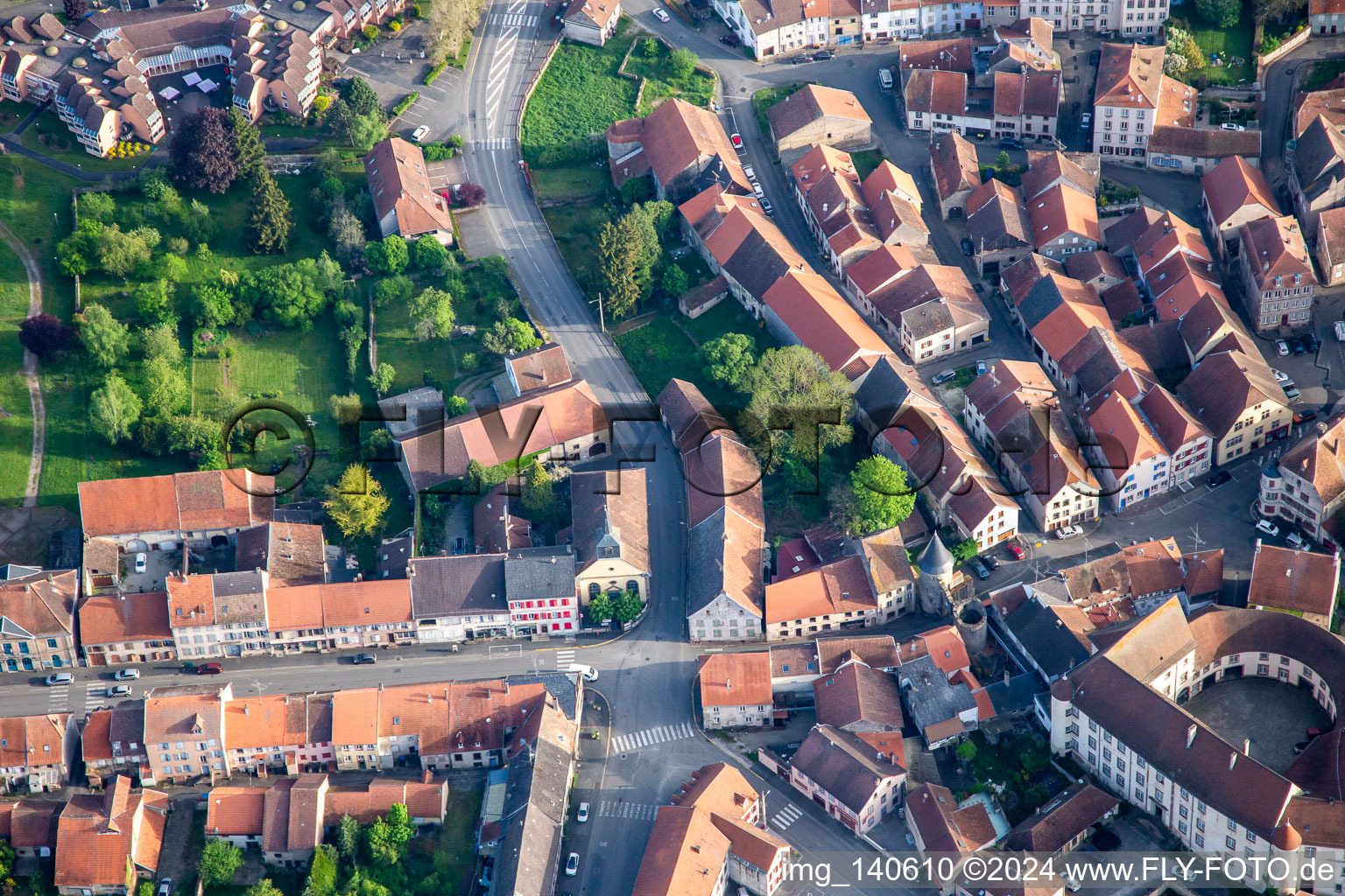 Rue des Remparts in Fénétrange in the state Moselle, France