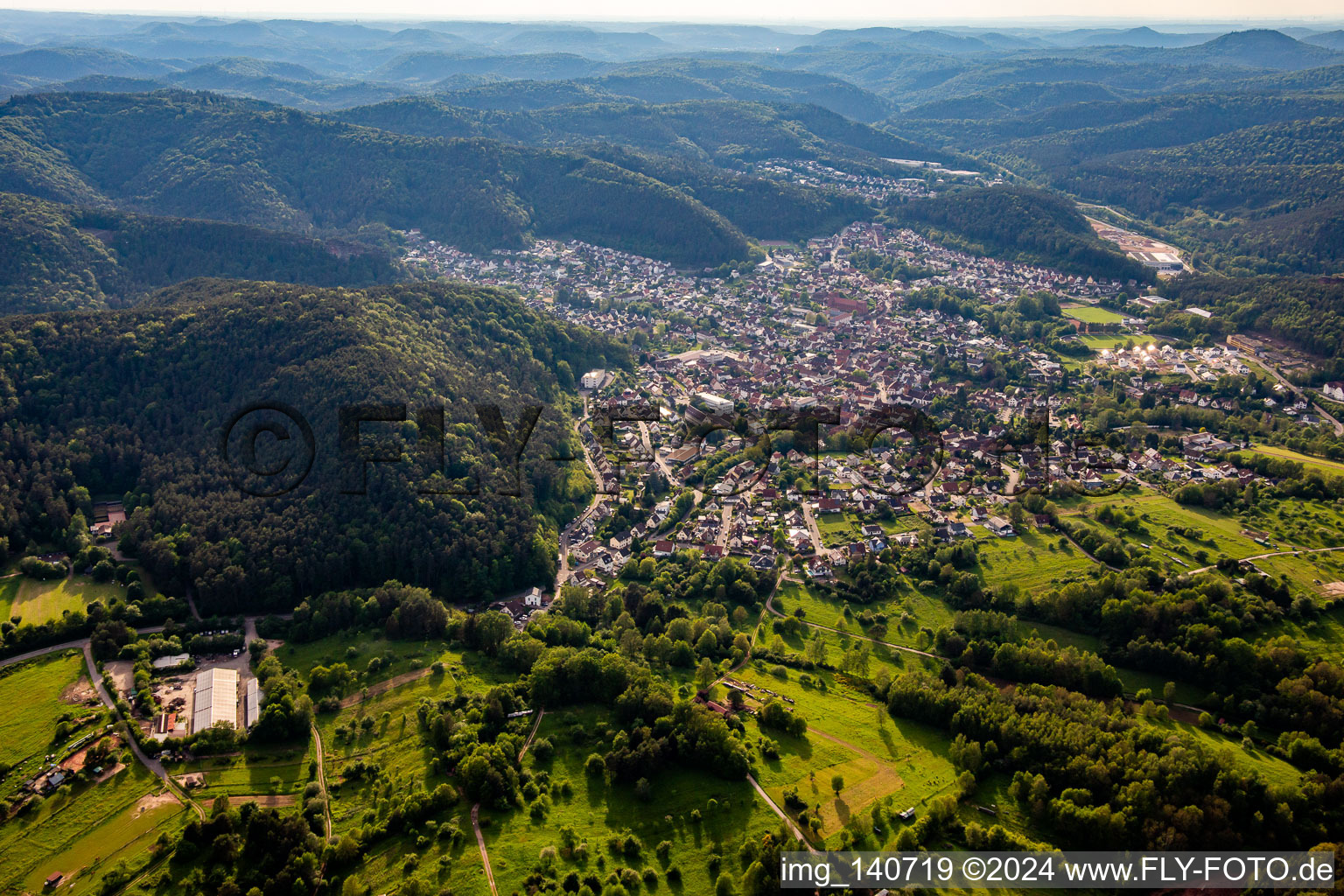 From the southeast in Hauenstein in the state Rhineland-Palatinate, Germany