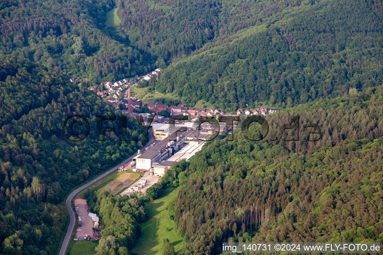 CHRIPA Paletten GmbH in the district Sarnstall in Annweiler am Trifels in the state Rhineland-Palatinate, Germany