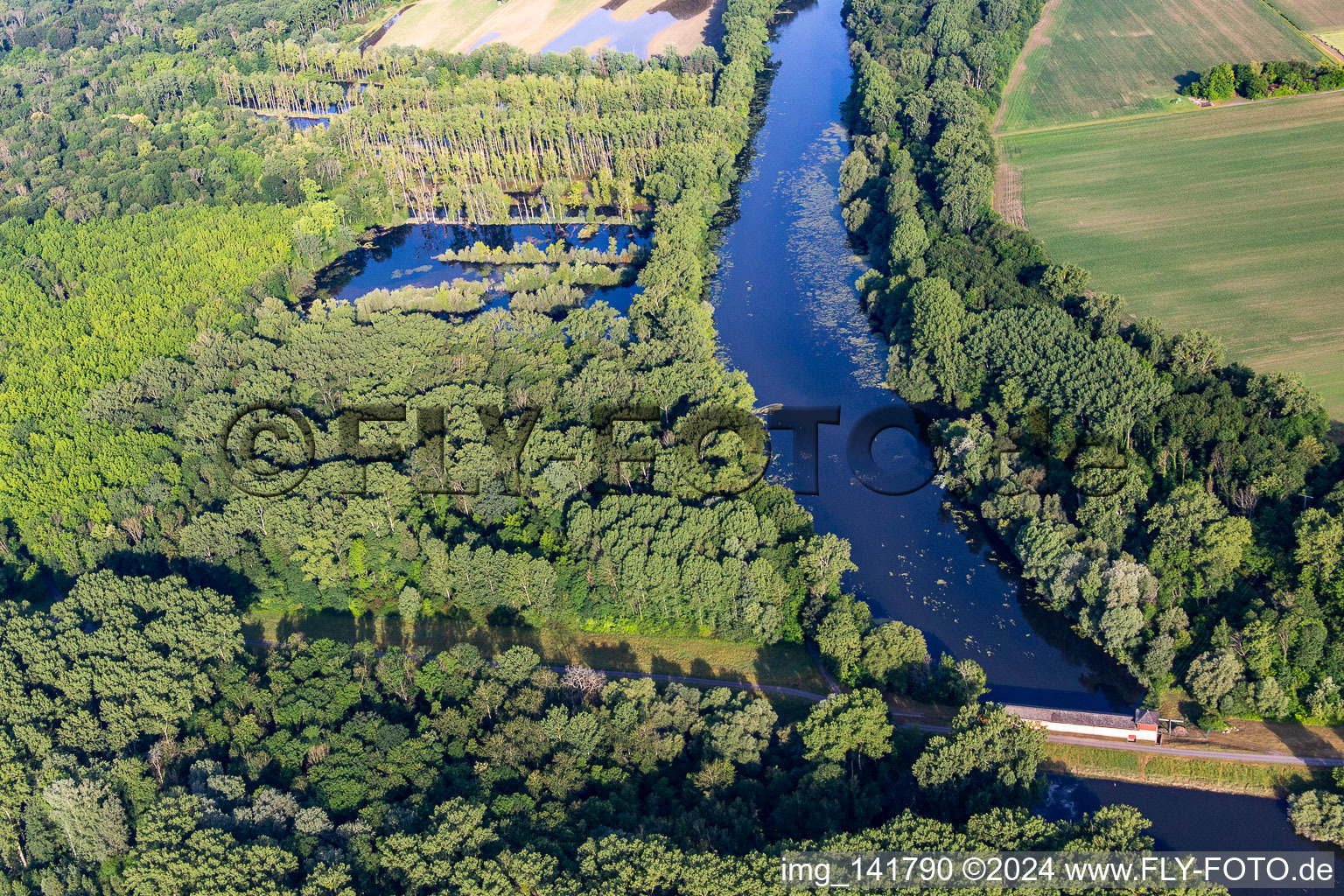 Oblique view of Pumping station Sondernheim at Michelsbach in the district Sondernheim in Germersheim in the state Rhineland-Palatinate, Germany