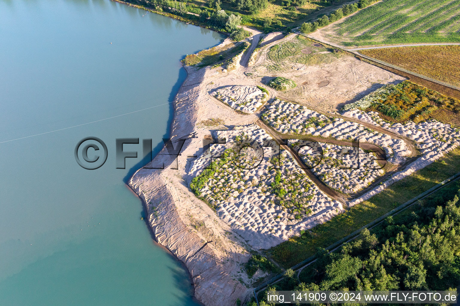 Landfill on Allmendäcker on Epplesee in the district Silberstreifen in Rheinstetten in the state Baden-Wuerttemberg, Germany