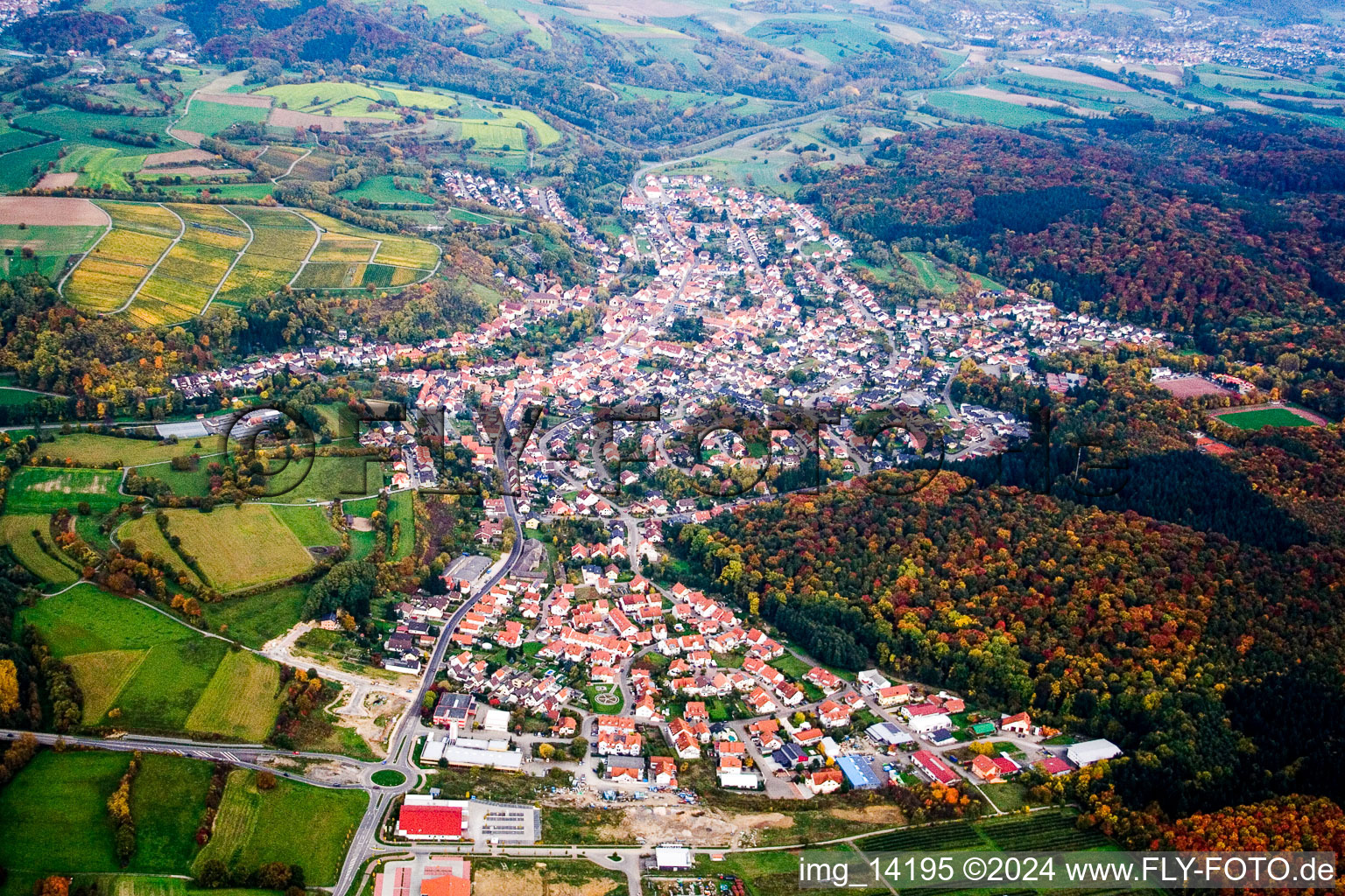 View of the streets and houses of the residential areas in Mühlhausen in the state Baden-Wuerttemberg, Germany