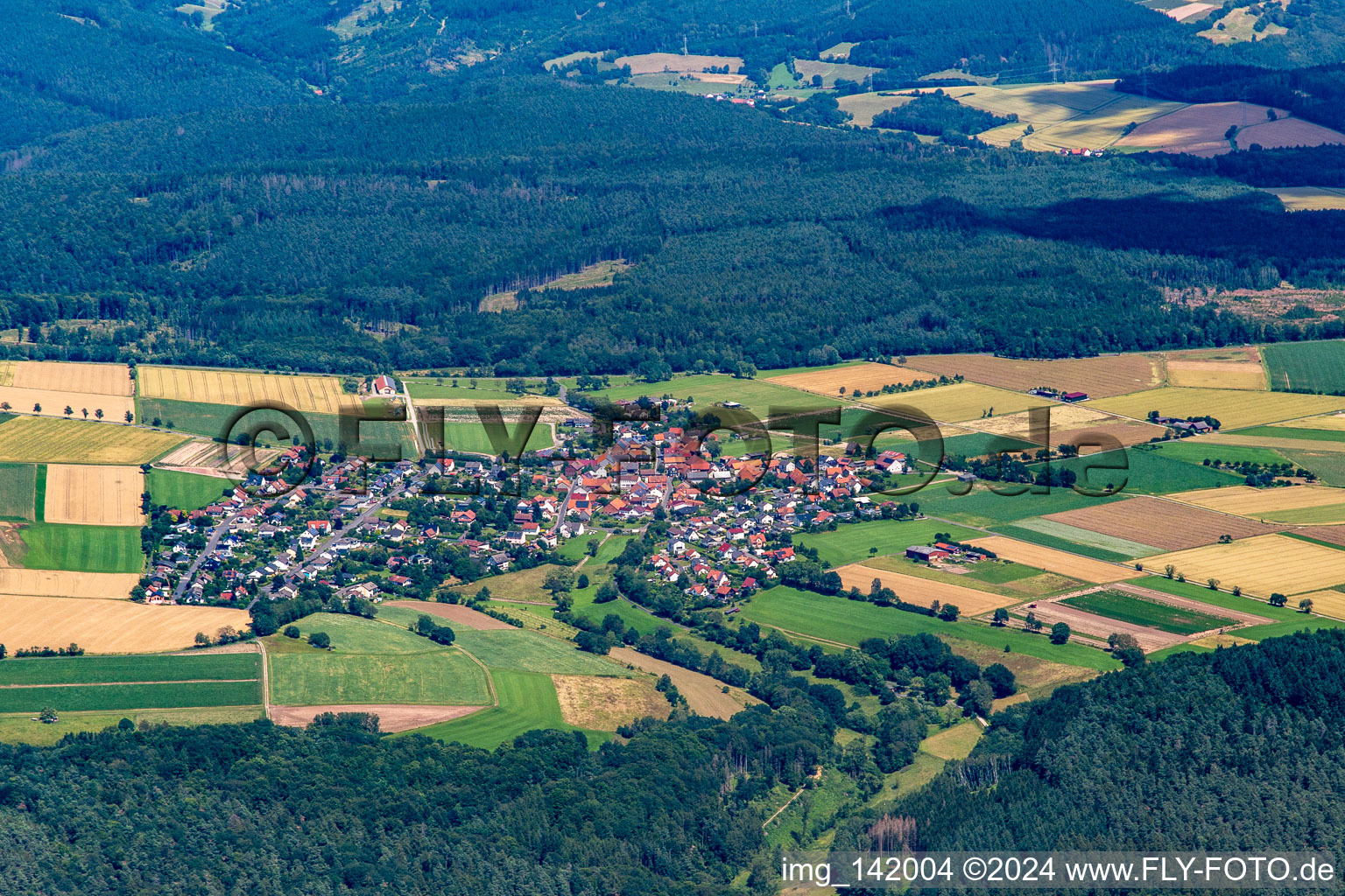 From the west in the district Wippershain in Schenklengsfeld in the state Hesse, Germany