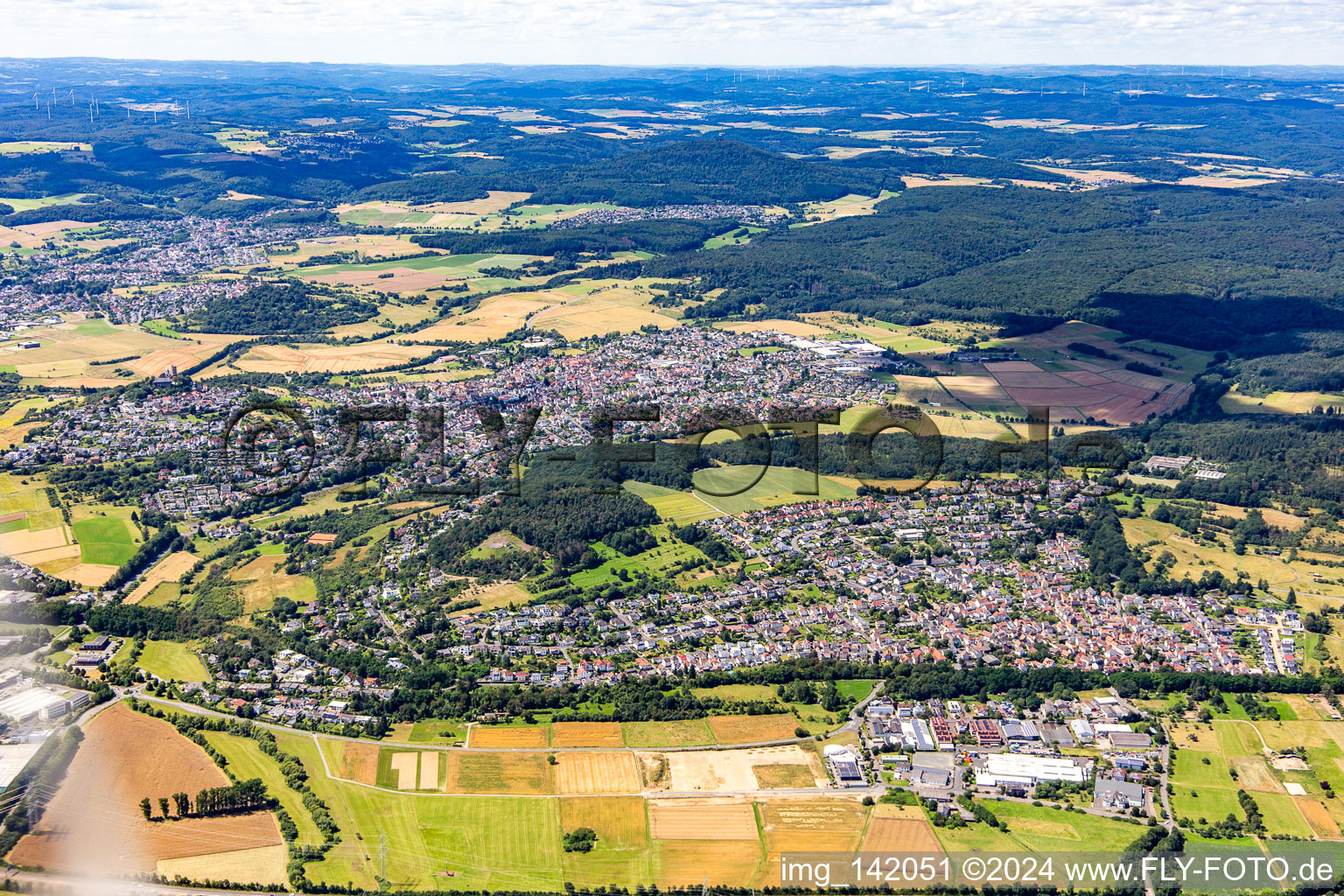 From the east in the district Krofdorf-Gleiberg in Wettenberg in the state Hesse, Germany