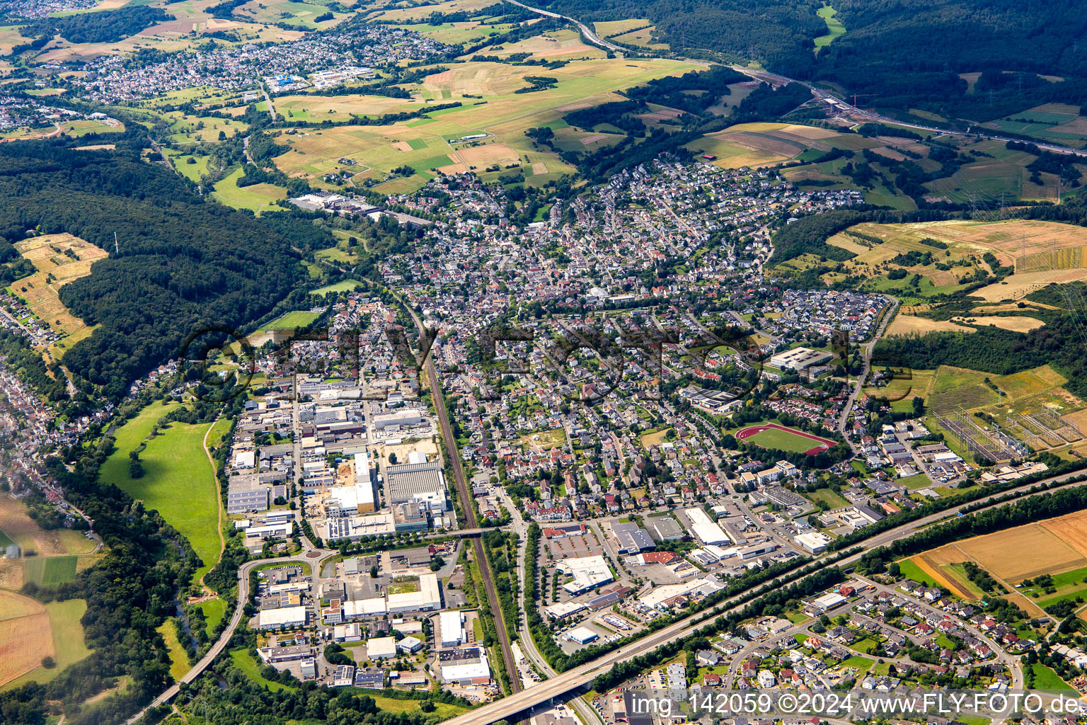 From the southeast in the district Klein-Altenstädten in Aßlar in the state Hesse, Germany