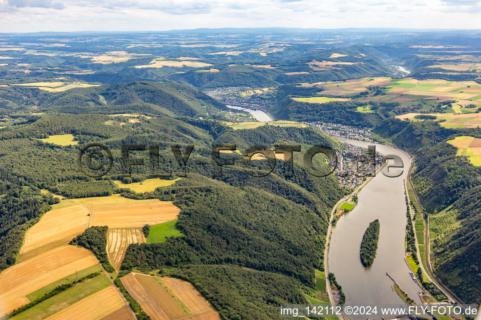 Heronshot Island in the Moselle at Lehmen in front of Oberfell in Lehmen in the state Rhineland-Palatinate, Germany