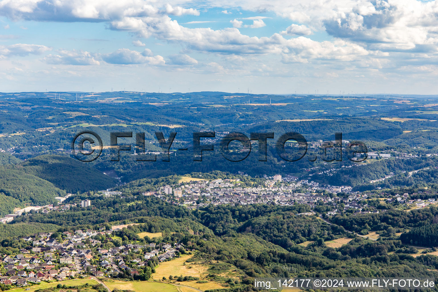 From the north in Idar-Oberstein in the state Rhineland-Palatinate, Germany