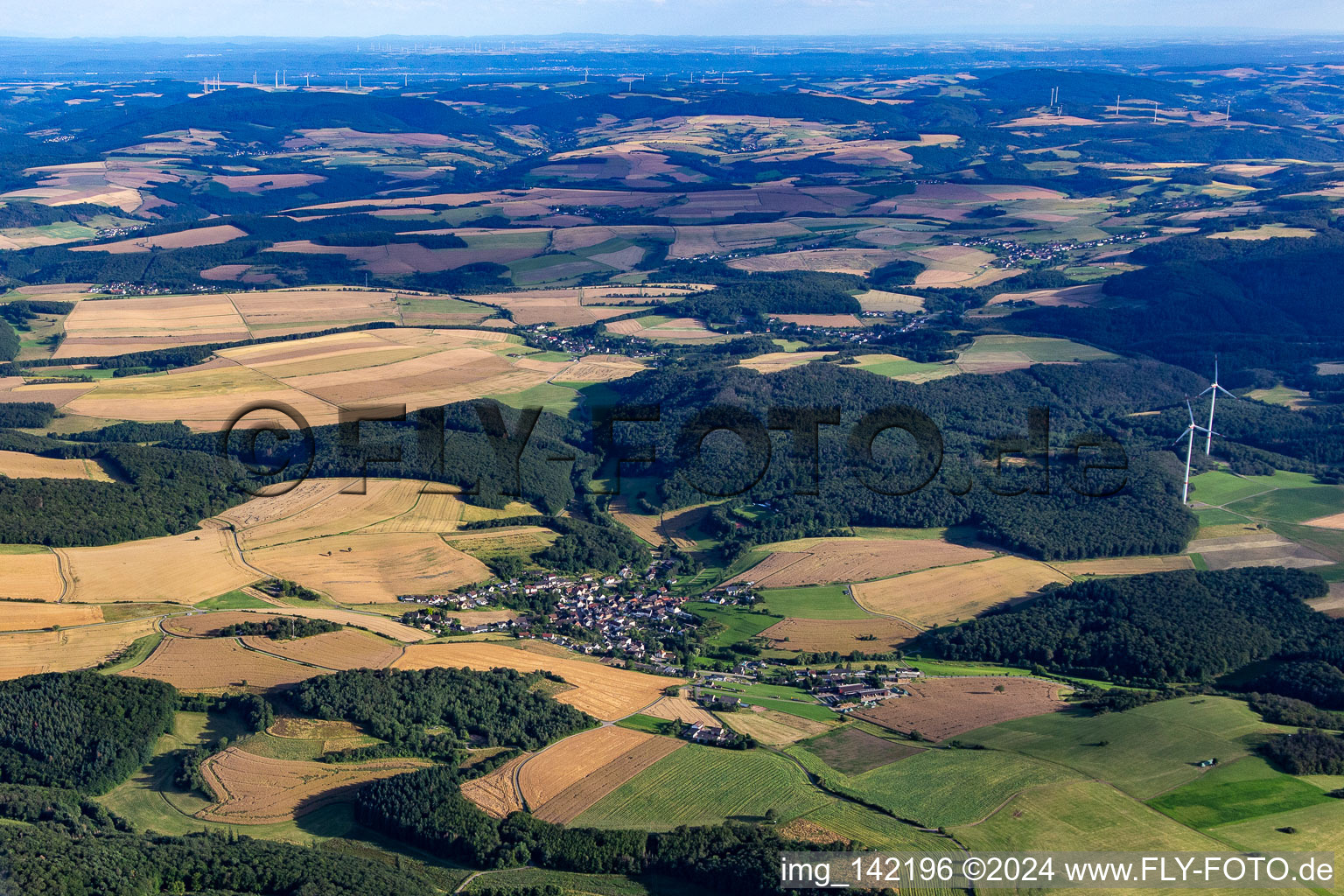 From the north in Hoppstädten in the state Rhineland-Palatinate, Germany