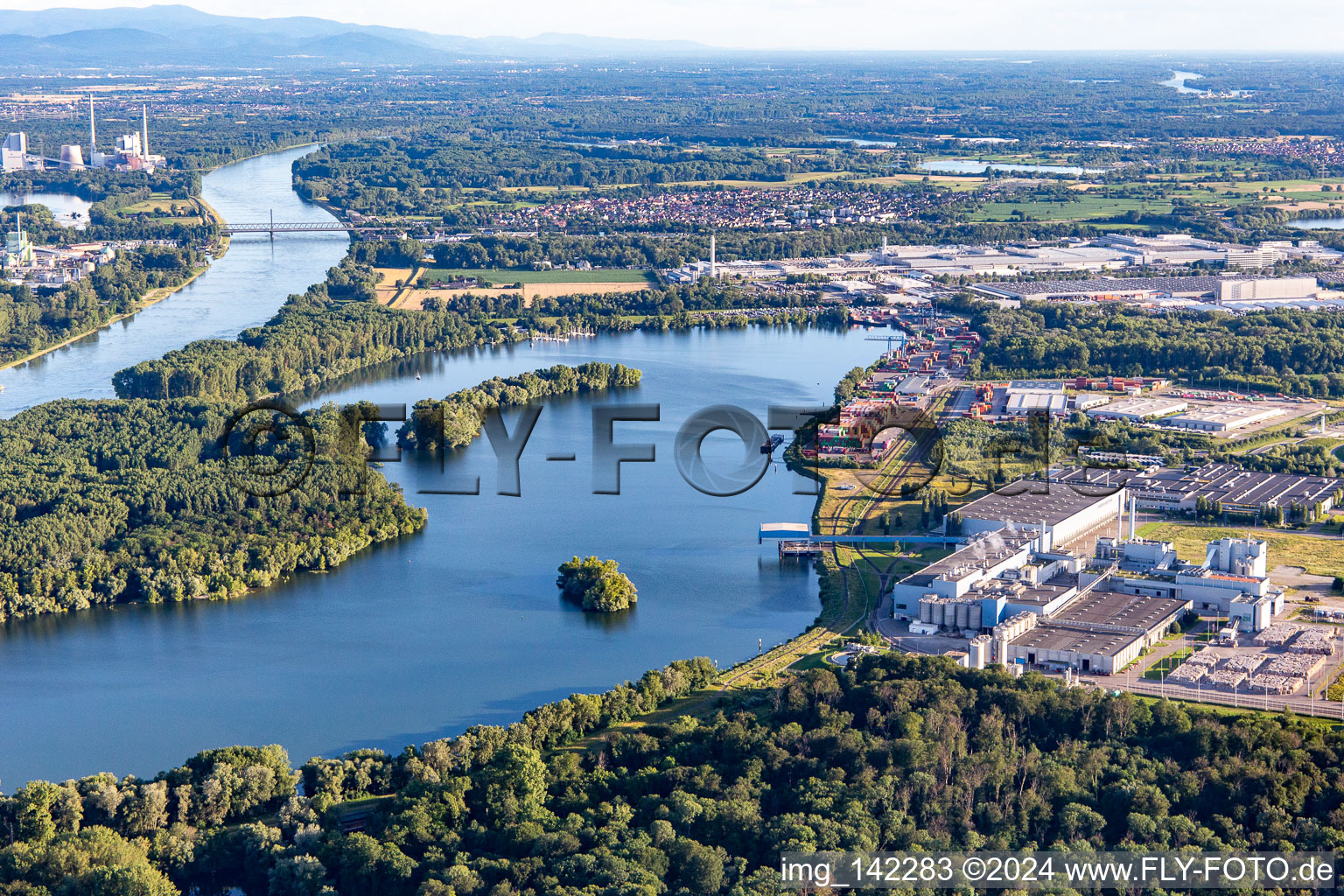 Industrial area Wörth-Oberwald at the Wörth state port in Wörth am Rhein in the state Rhineland-Palatinate, Germany