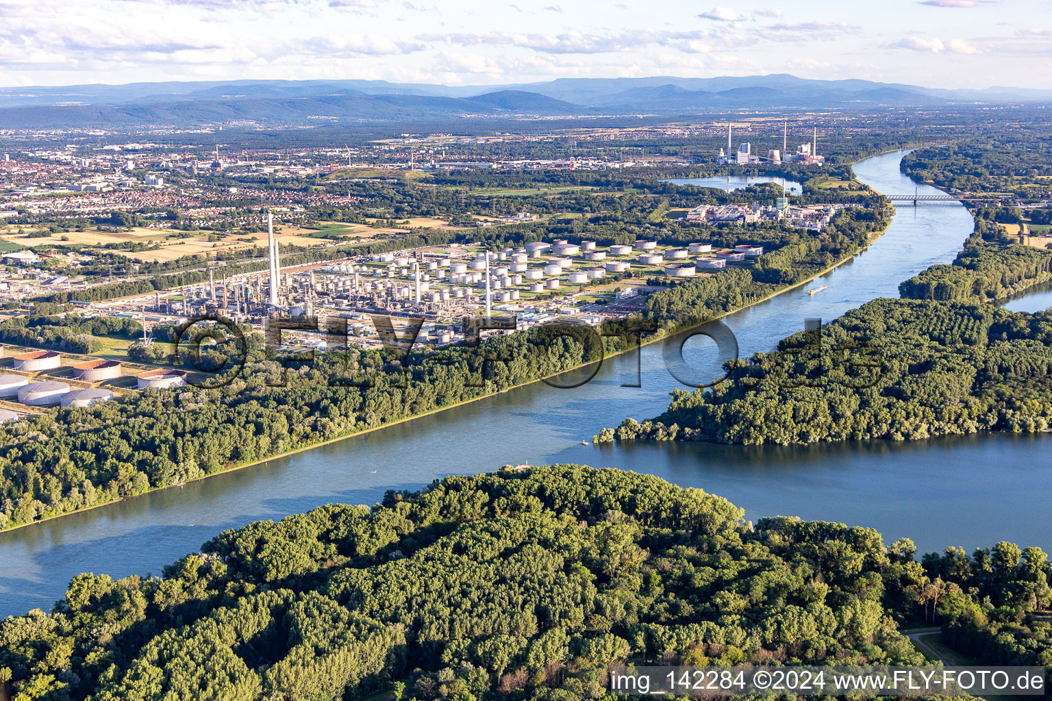 Aerial photograpy of Upper Rhine mineral oil refinery in the district Knielingen in Karlsruhe in the state Baden-Wuerttemberg, Germany