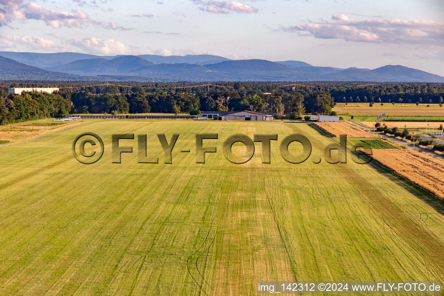 Gliding site Rheinstetten in the district Silberstreifen in Rheinstetten in the state Baden-Wuerttemberg, Germany