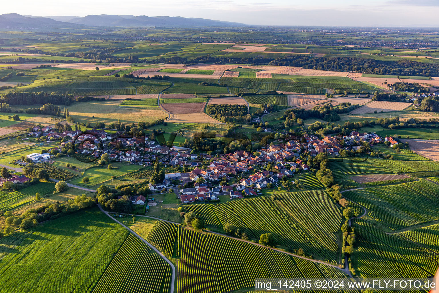 From the south in Oberhausen in the state Rhineland-Palatinate, Germany