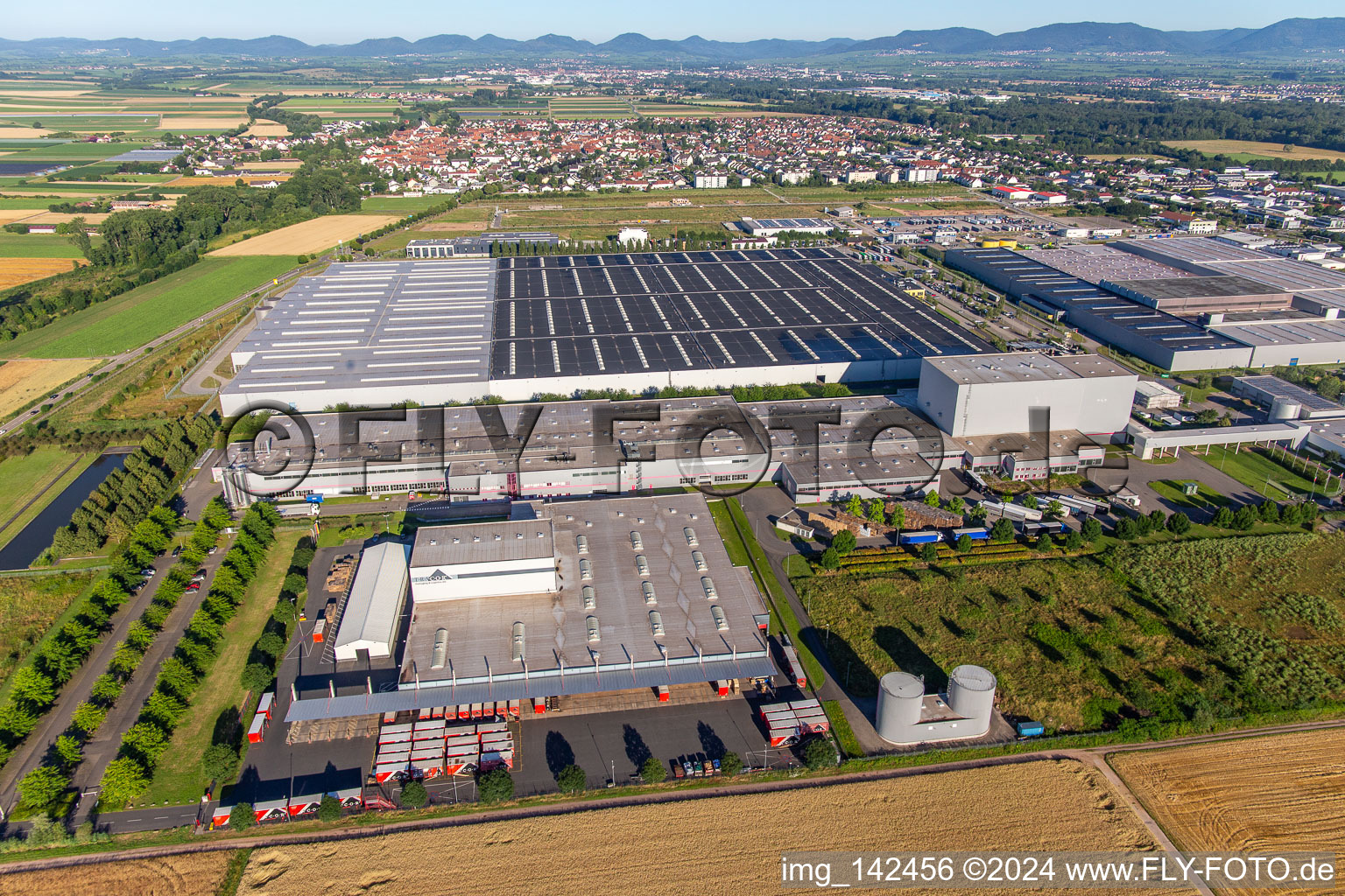 Aerial view of Tricor Packaging & Logistics AG in the district Offenbach in Offenbach an der Queich in the state Rhineland-Palatinate, Germany