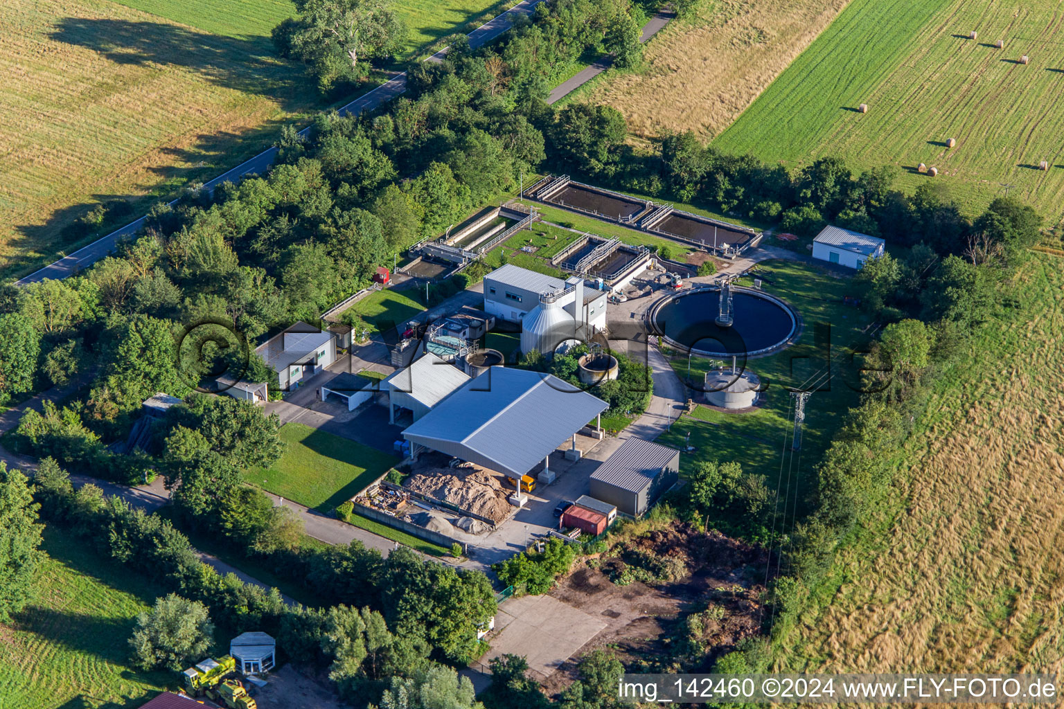 Sewage treatment plant in the district Offenbach in Offenbach an der Queich in the state Rhineland-Palatinate, Germany