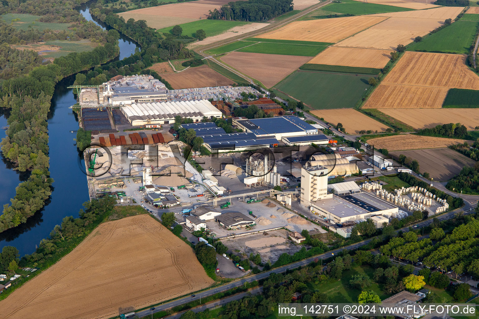 Industrial area at Lampertheimer Altrhein with Knauf Gips KG and Riva Stahl GmbH plant Lampertheim in Lampertheim in the state Hesse, Germany