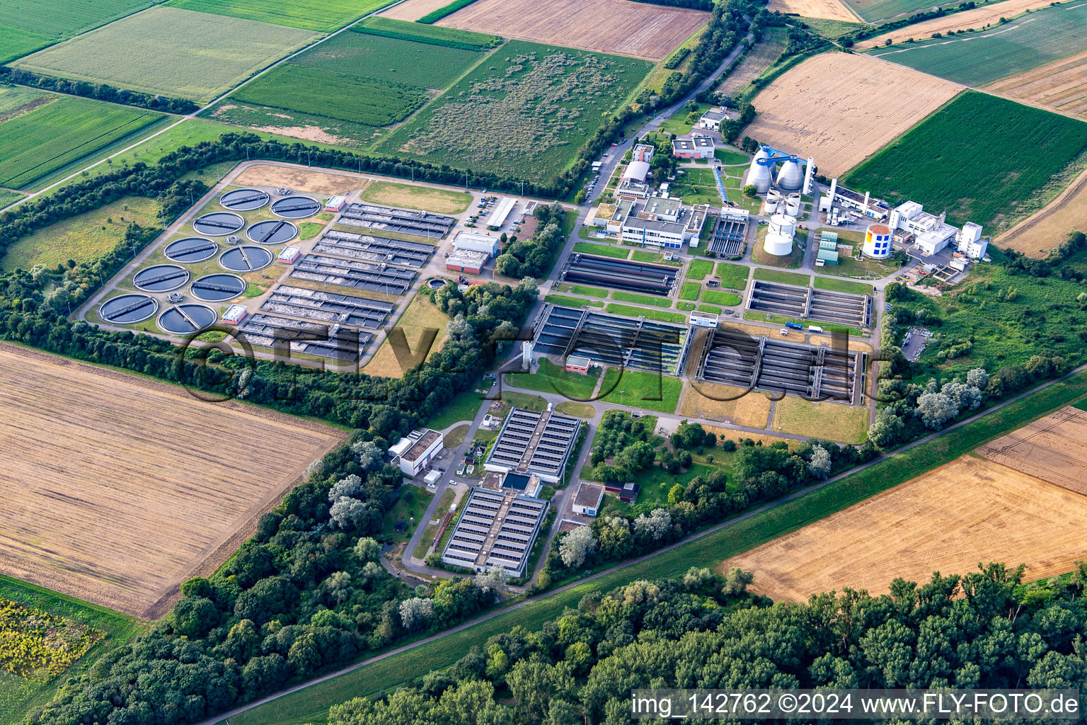 Sewage treatment plant urban drainage Mannheim in the district Sandhofen in Mannheim in the state Baden-Wuerttemberg, Germany