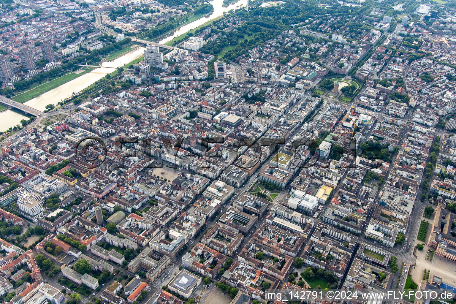 Square city from the northwest between the Kurpfalz bridge over the Neckar and the baroque castle in the SW in the district Innenstadt in Mannheim in the state Baden-Wuerttemberg, Germany