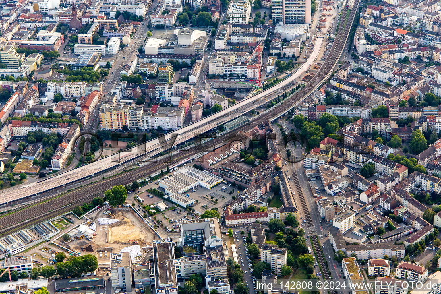 Aerial view of B37 elevated road and railway line from the southwest under demolition/reconstruction in the district Süd in Ludwigshafen am Rhein in the state Rhineland-Palatinate, Germany