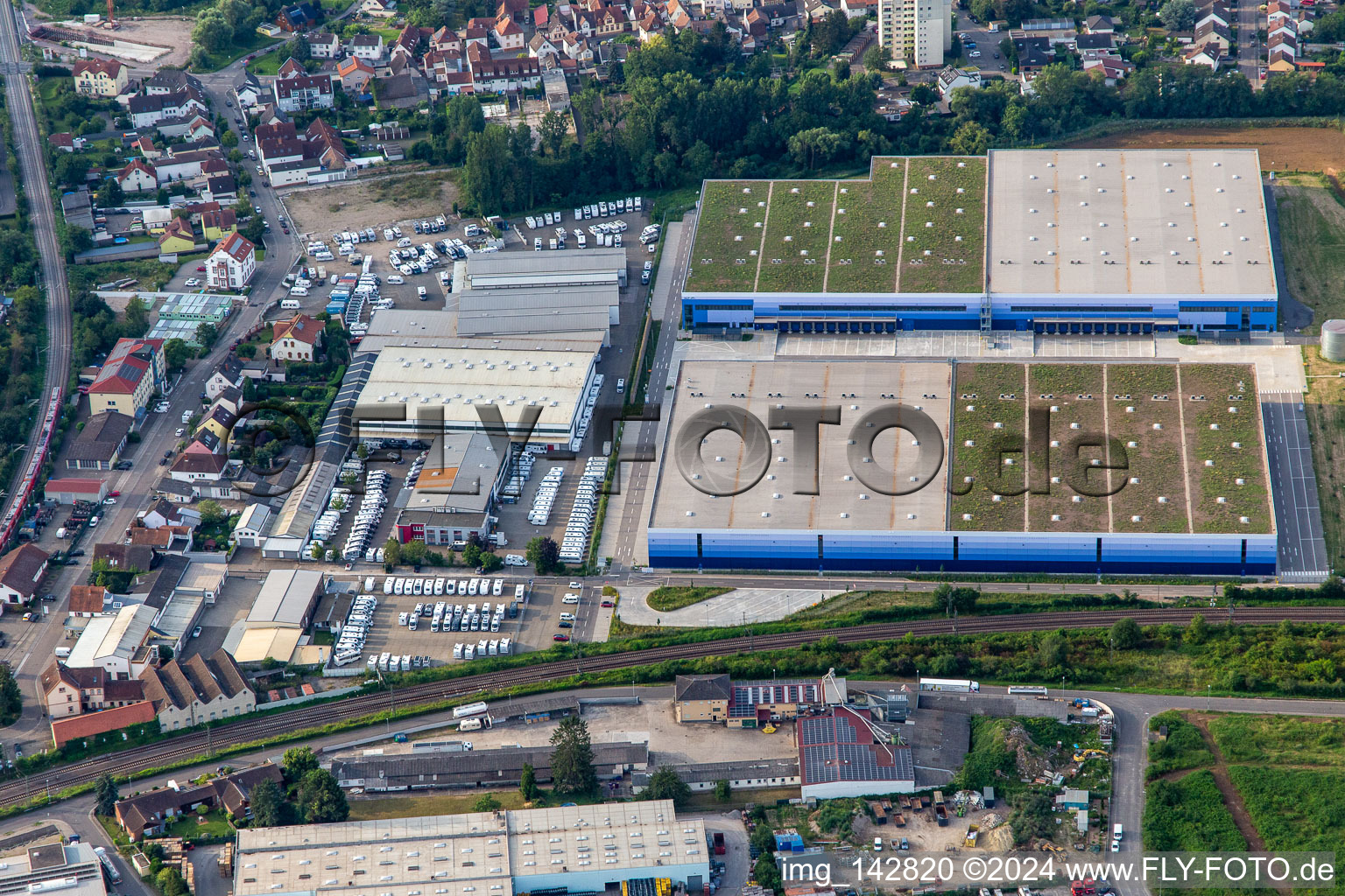 Construction of a huge logistics centre on Ketzerweg in Schifferstadt in the state Rhineland-Palatinate, Germany