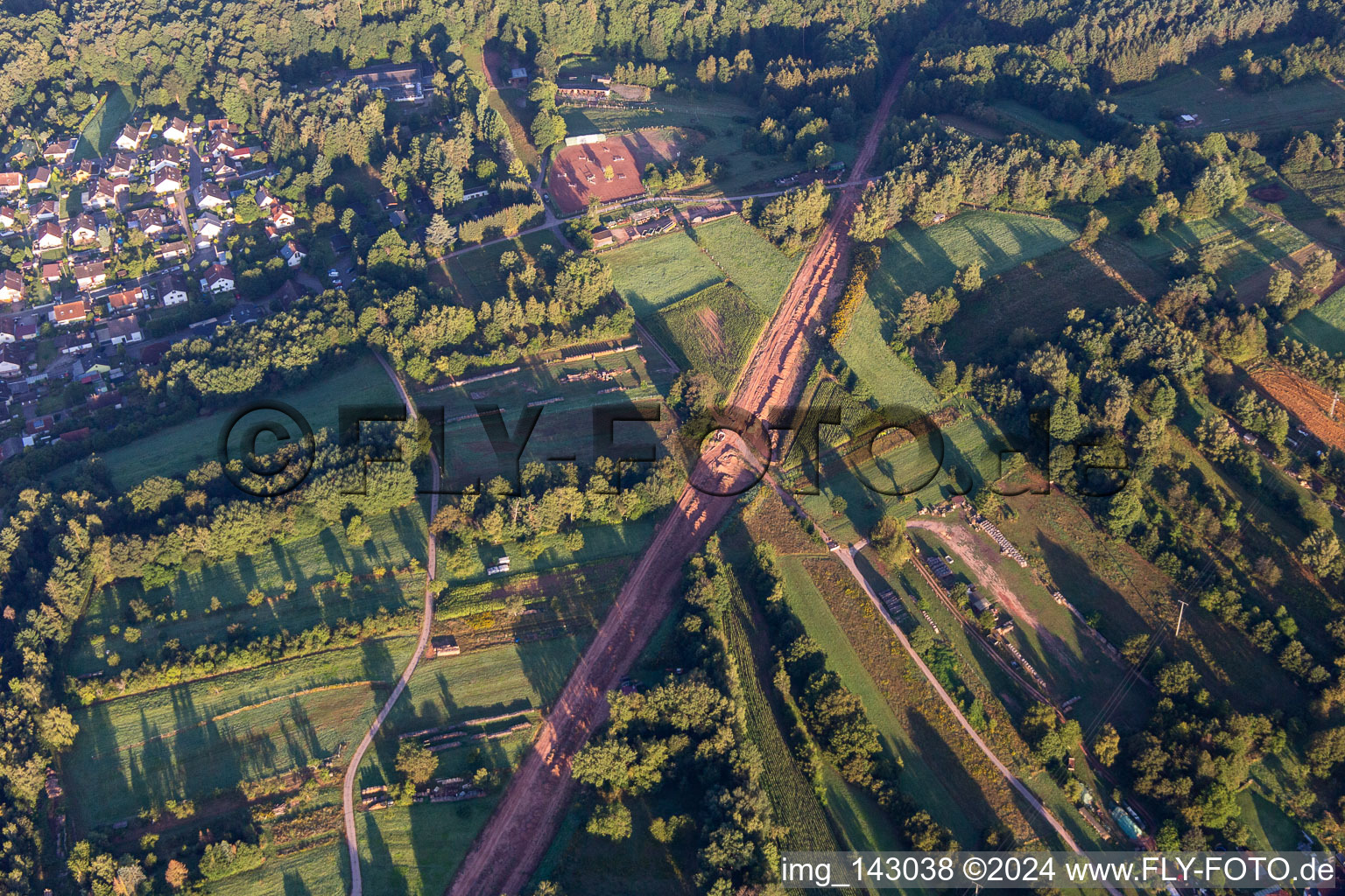 Route for the new construction of the 51 km section of the Trans-Europe Natural Gas Pipeline (TENP-I between the Netherlands and Switzerland) between Mittelbrunn and Klingenmünster in the district Gossersweiler in Gossersweiler-Stein in the state Rhineland-Palatinate, Germany