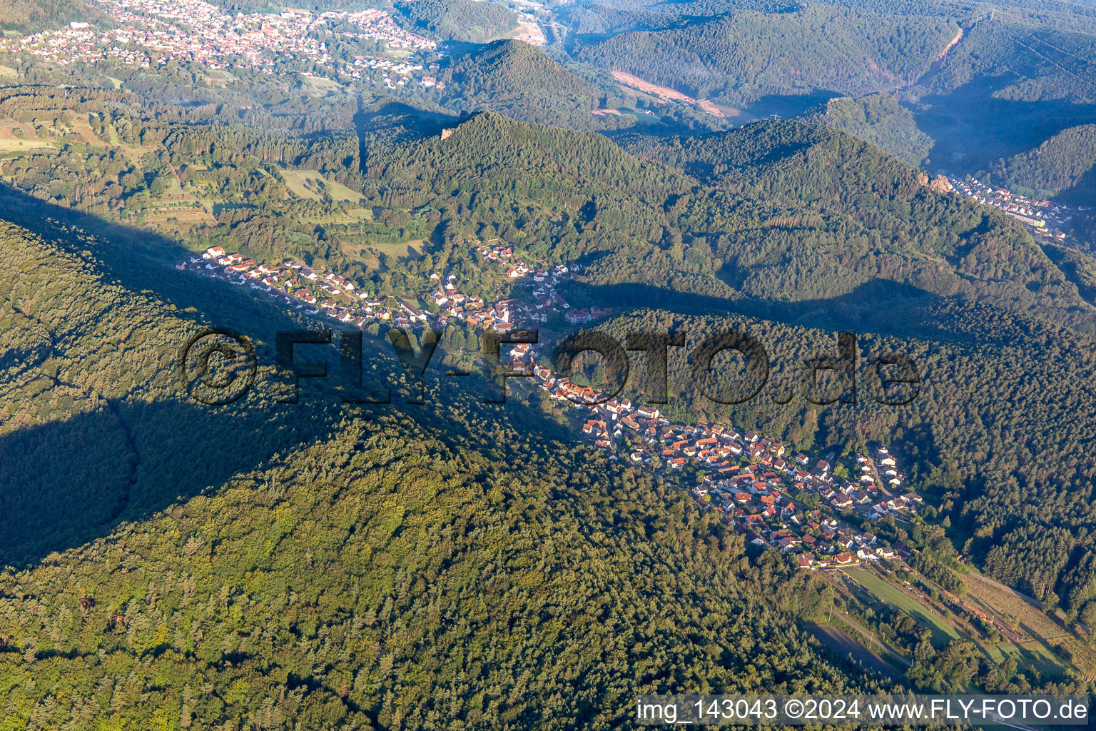 From the east in Spirkelbach in the state Rhineland-Palatinate, Germany