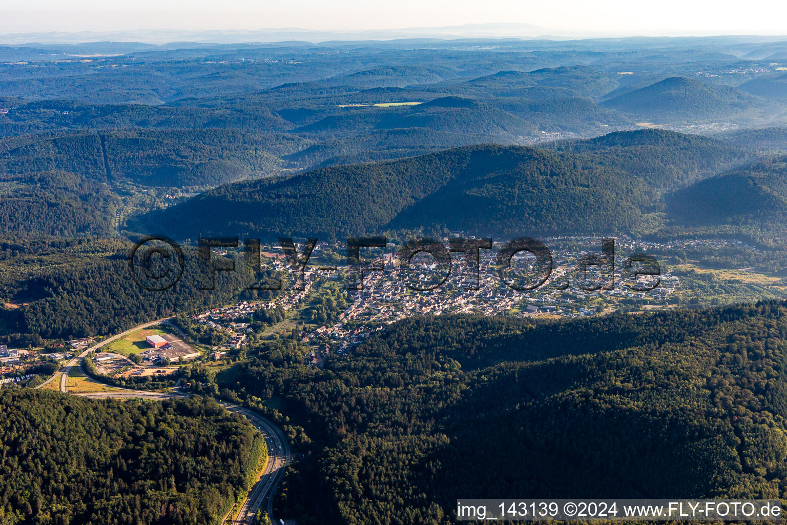 From the southwest in the district Münchweiler in Münchweiler an der Rodalb in the state Rhineland-Palatinate, Germany