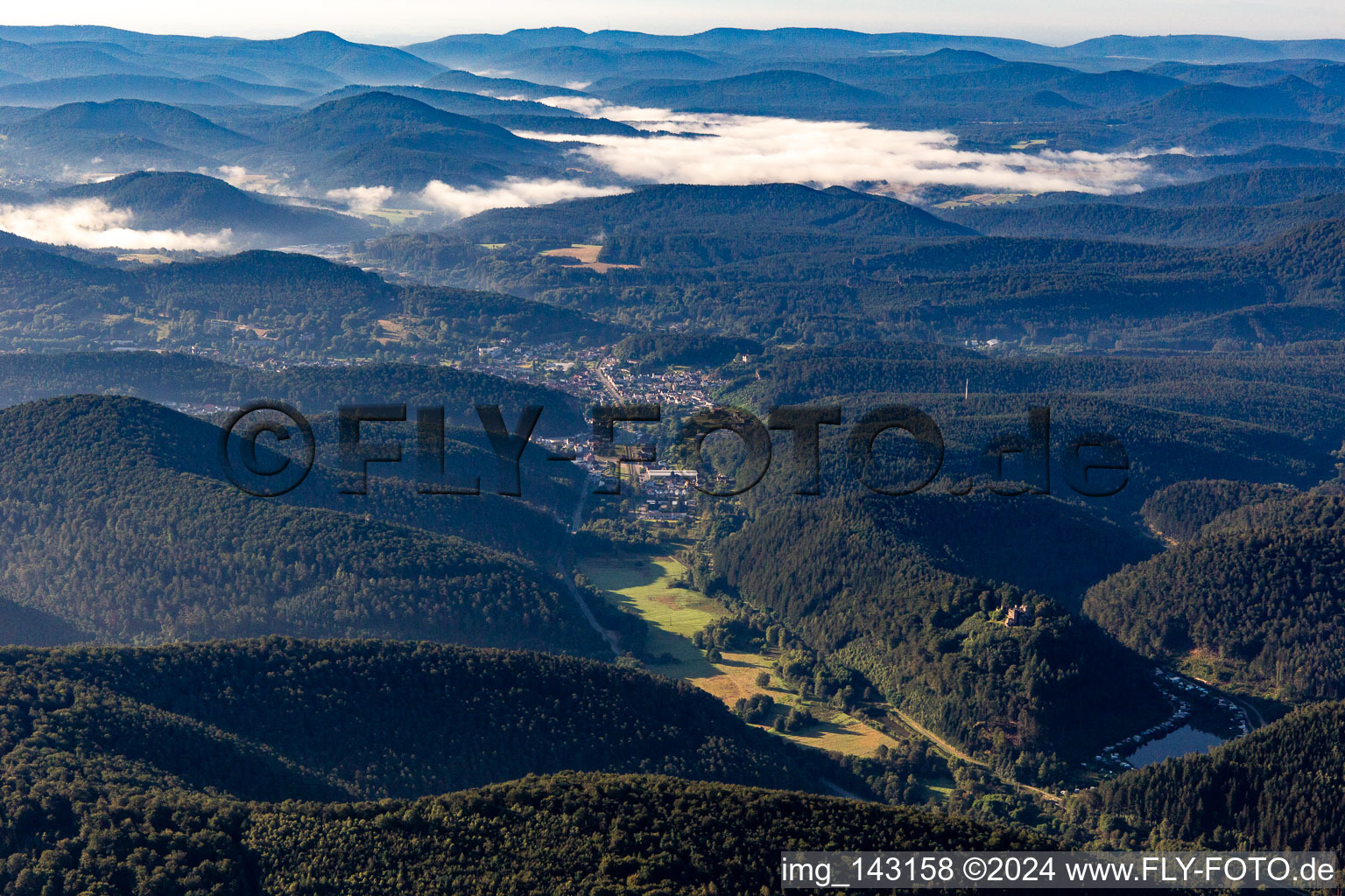 Place in Wieslautertal from the west in Dahn in the state Rhineland-Palatinate, Germany