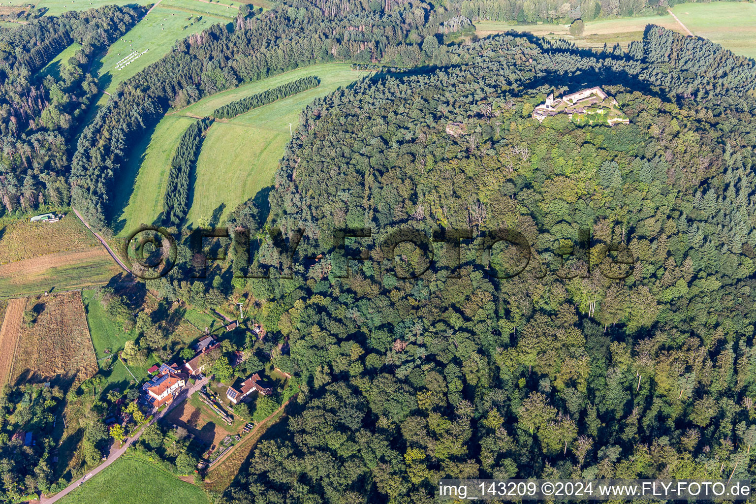 Aerial view of Cramerhaus hut and wild restaurant at the foot of the Lindelbrunn castle ruins in the district Gossersweiler in Gossersweiler-Stein in the state Rhineland-Palatinate, Germany